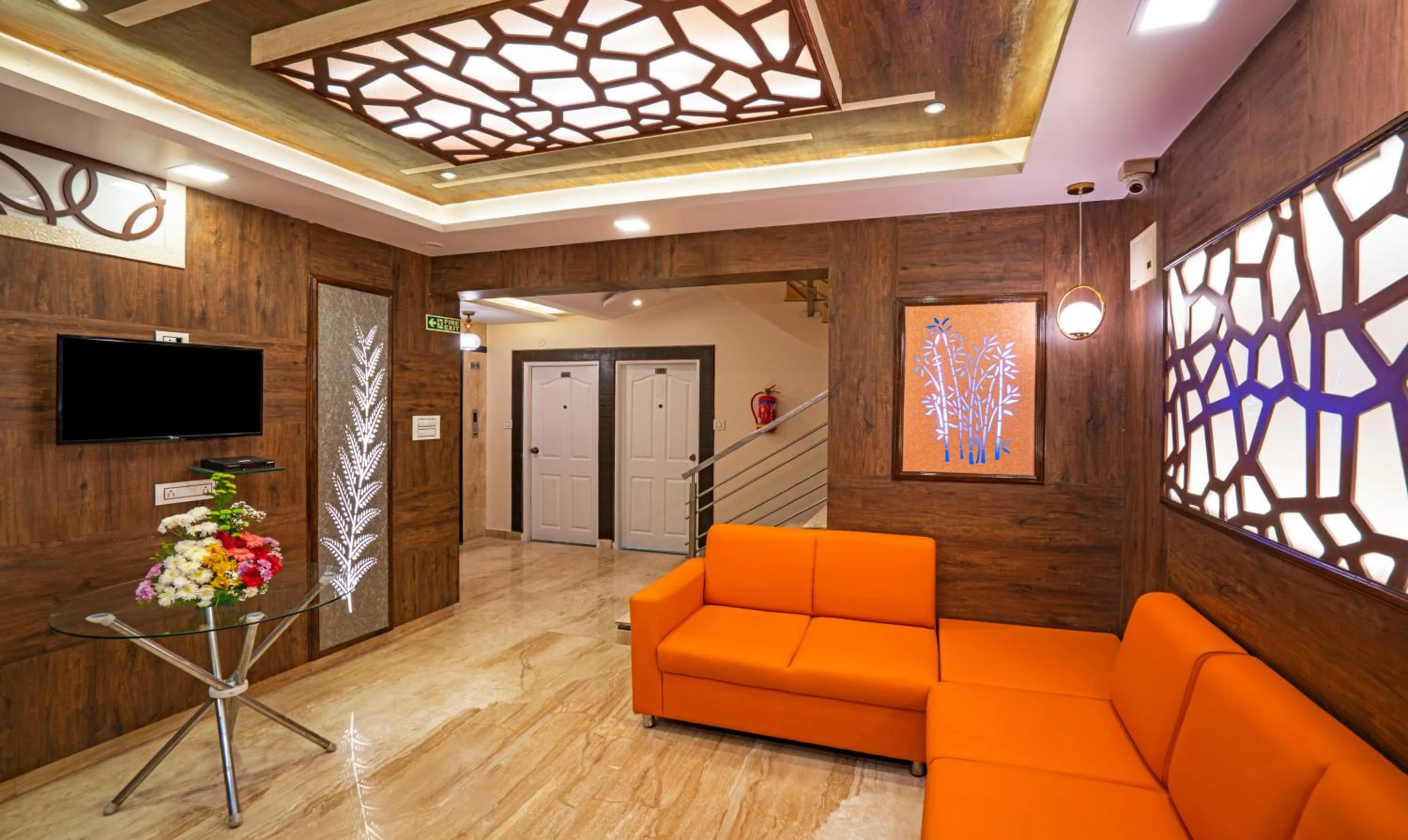 Lobby or reception in Treebo Elite 7