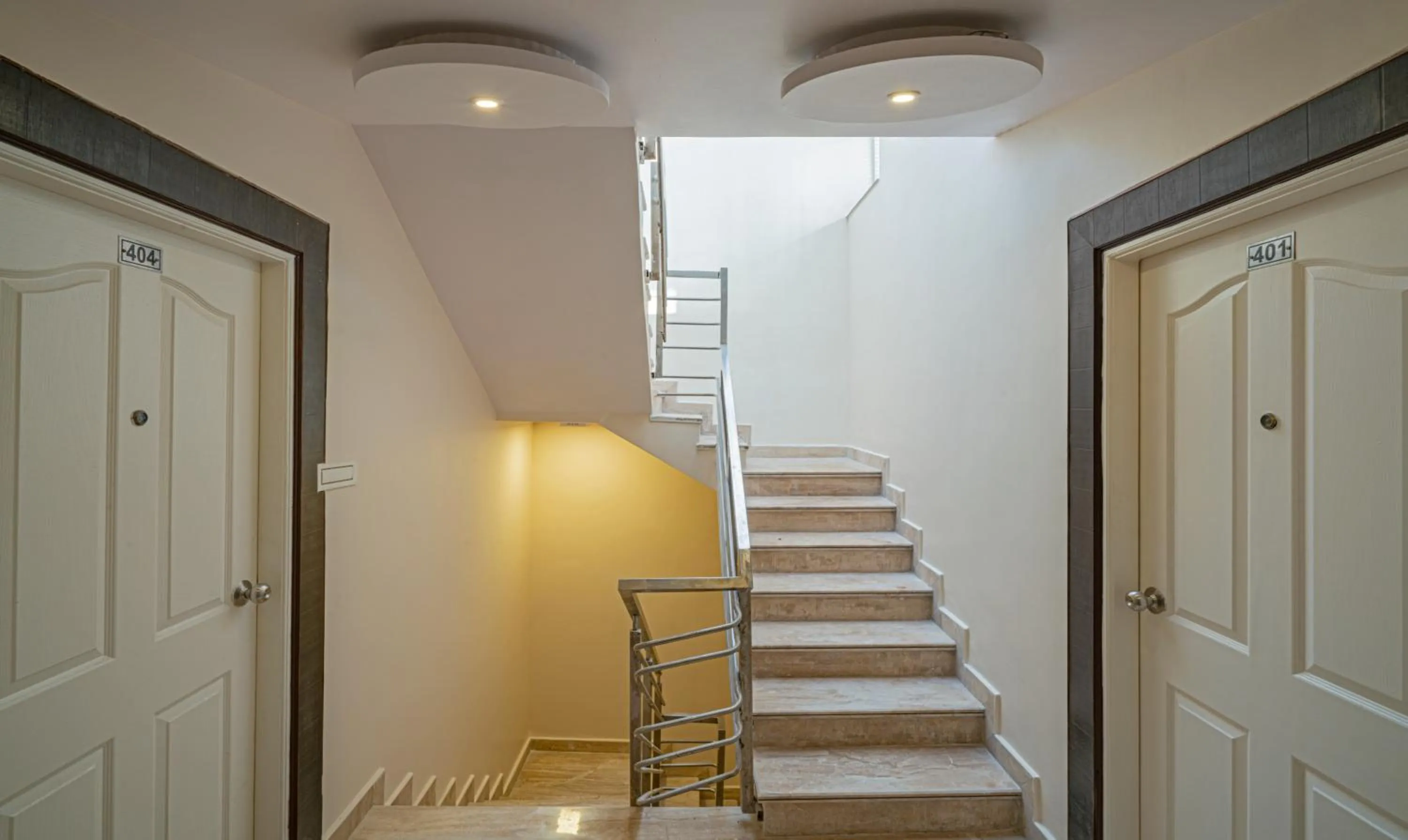 Lobby or reception in Treebo Elite 7