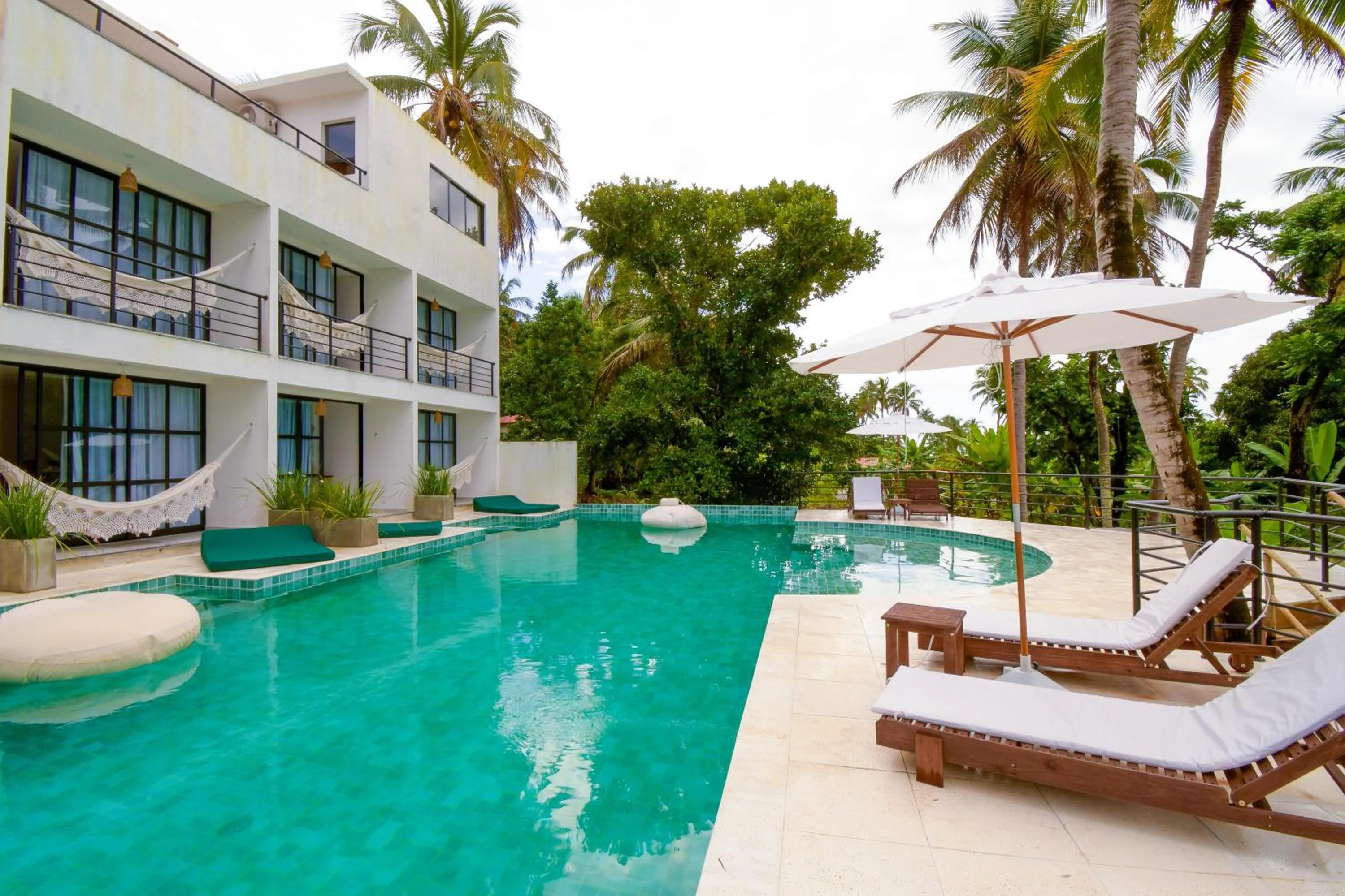 Swimming pool in Milie Lounge Pousada