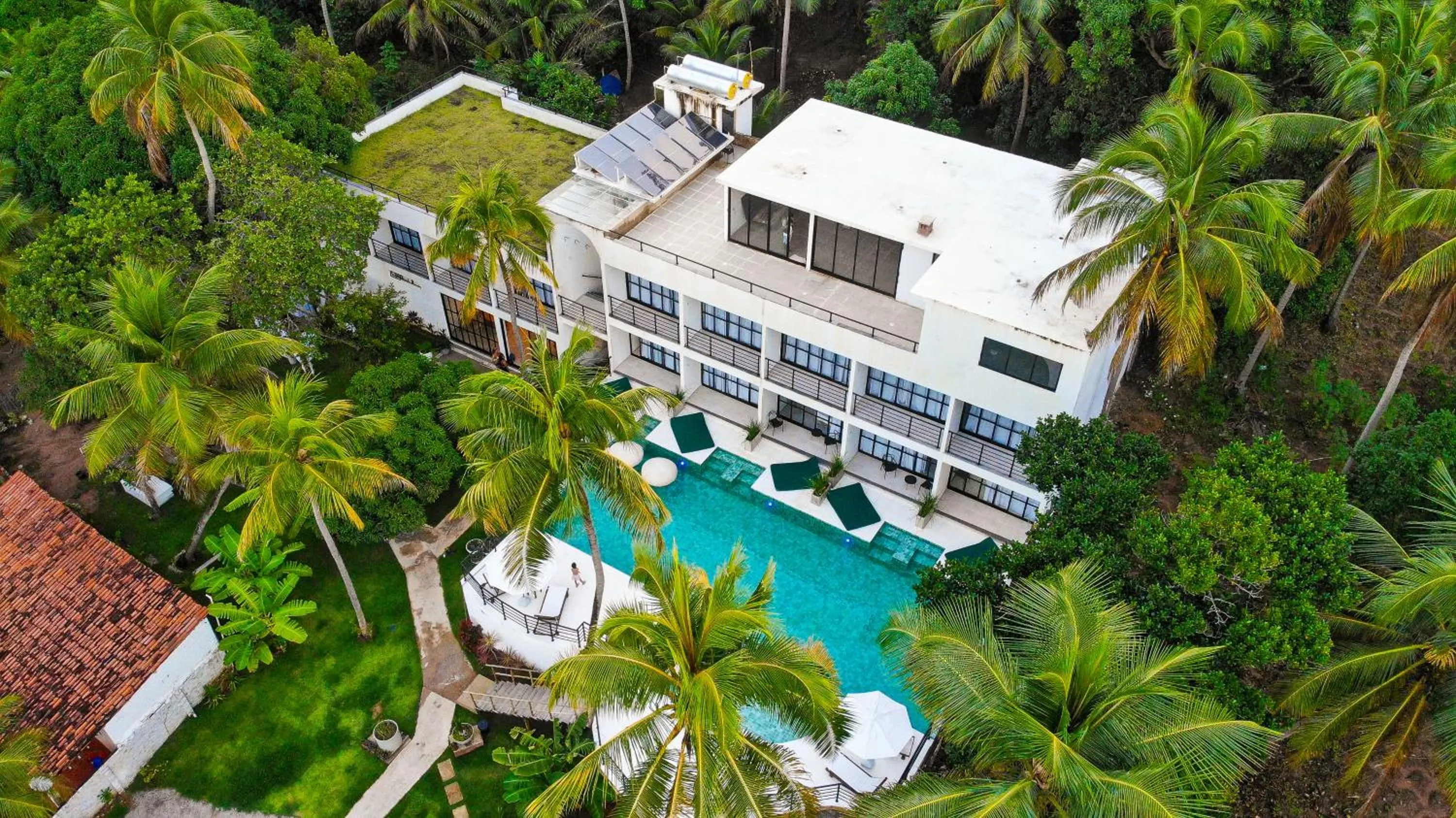 Property building in Milie Lounge Pousada