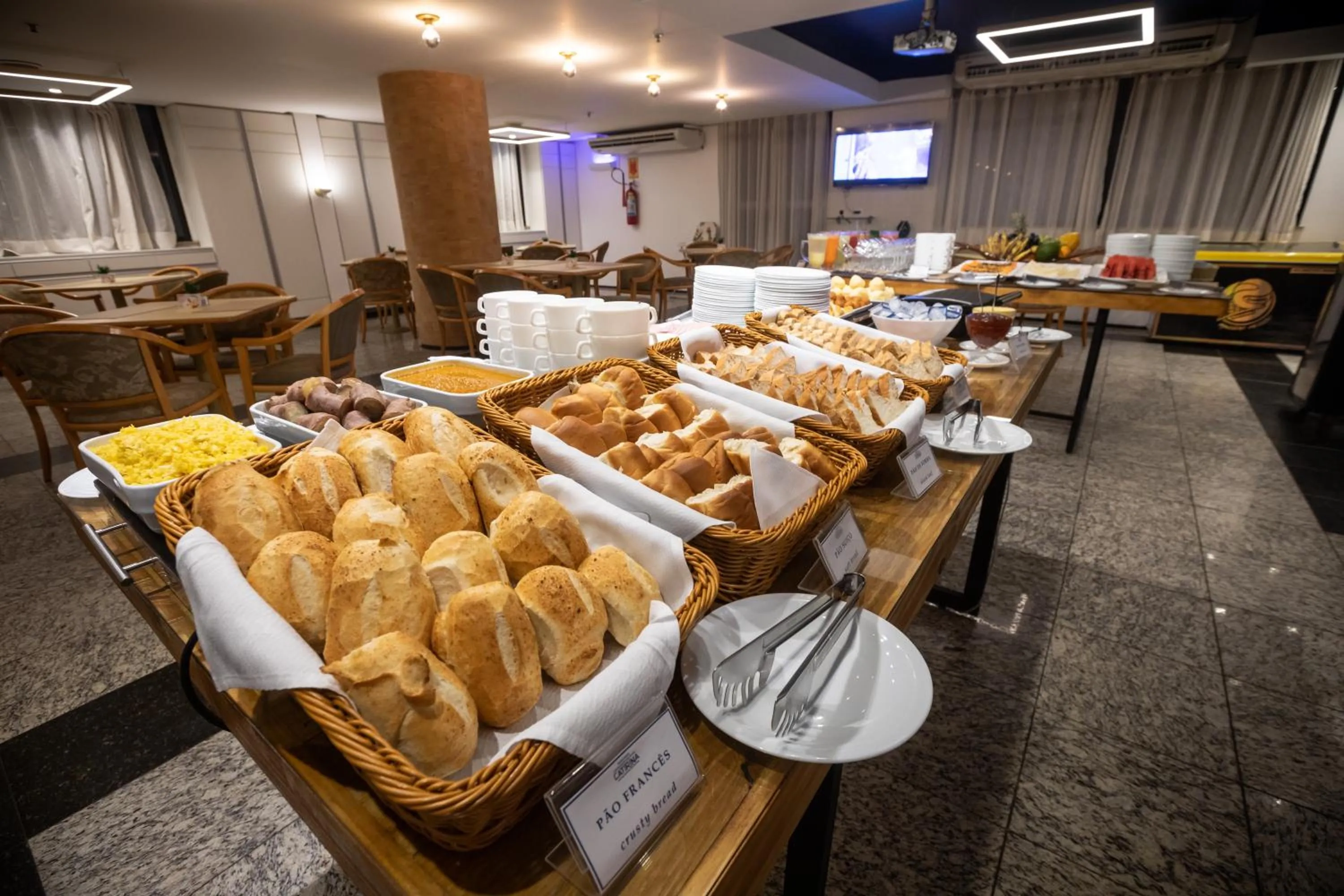 Buffet breakfast in Abbeville Hotel Torre I - Torre II