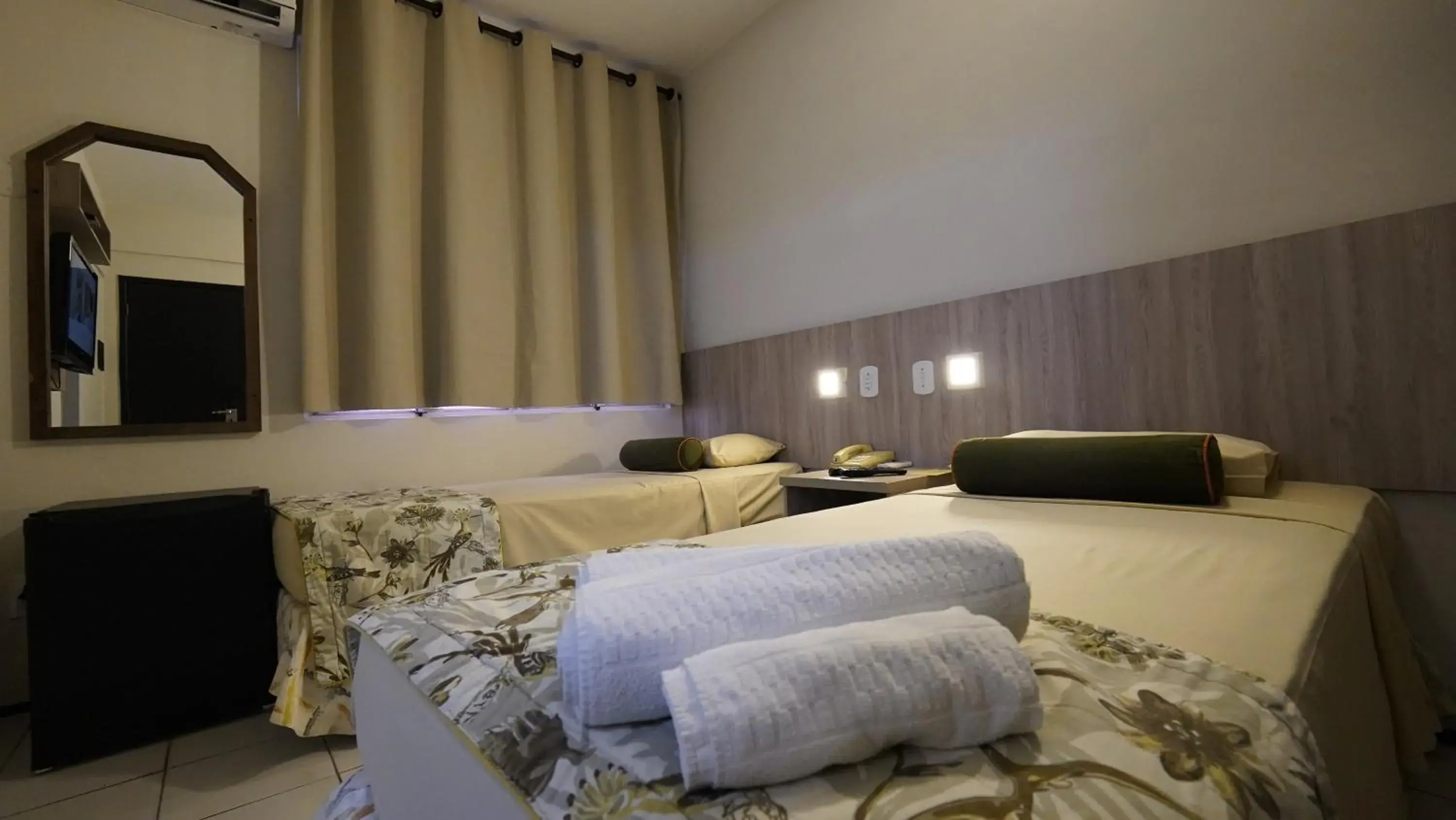 Standard Twin Room in Abbeville Hotel Torre I - Torre II Standard Twin Room in Abbeville Hotel Torre I - Torre II