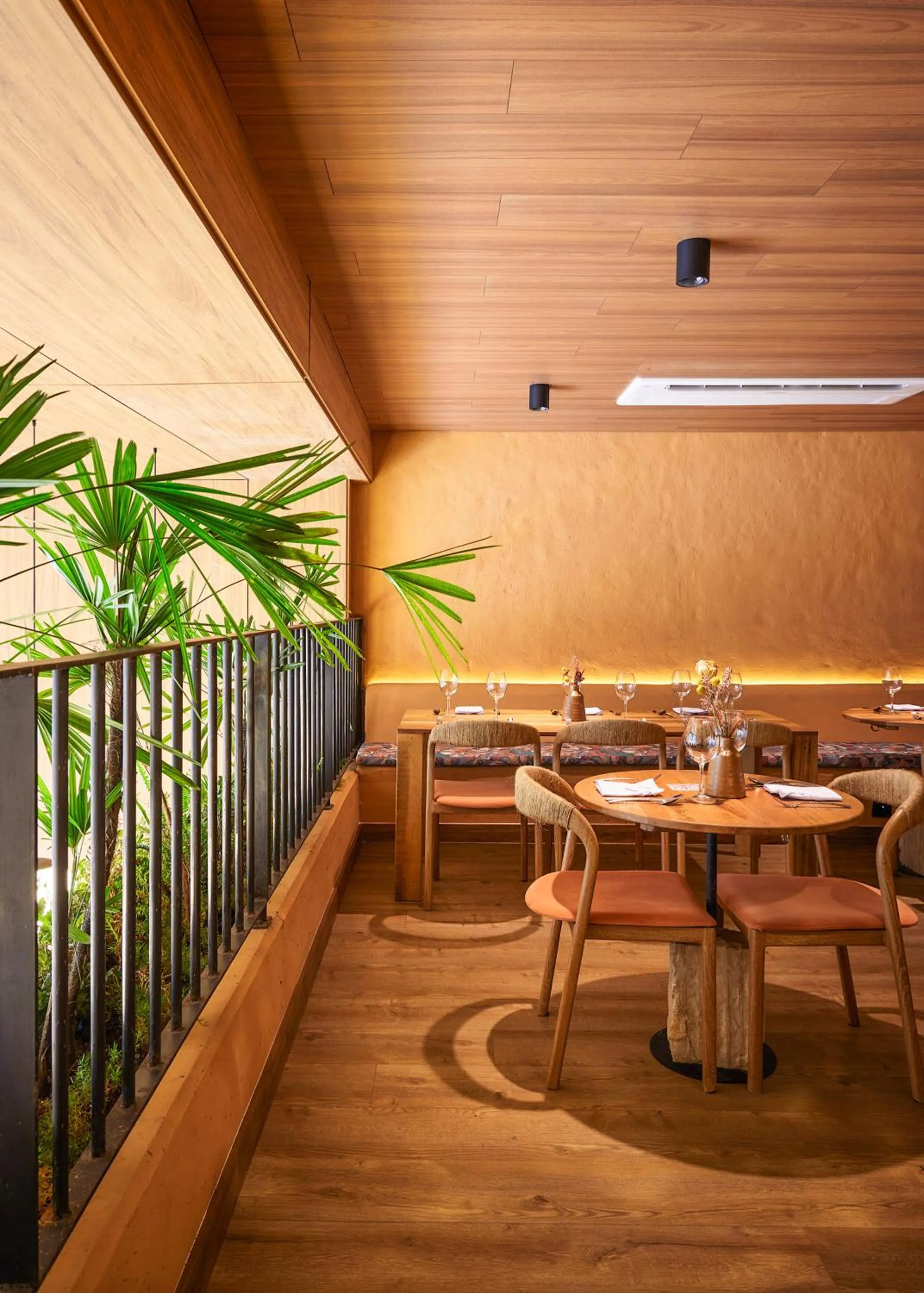 Restaurant/places to eat in Wellcomm Spa & Hotel