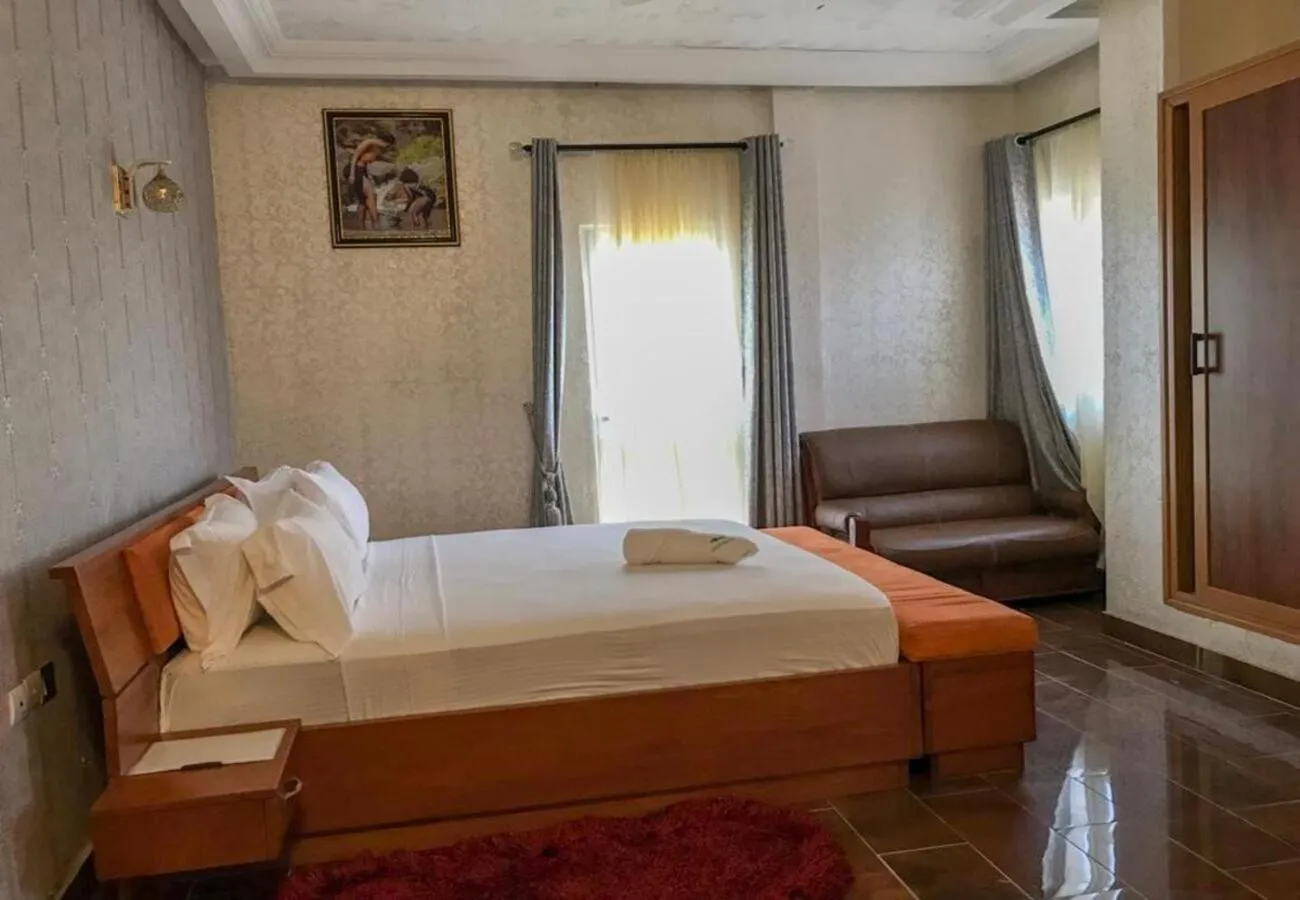 Photo of the whole room, Bed in HÔTEL NOAHGARDEN 2