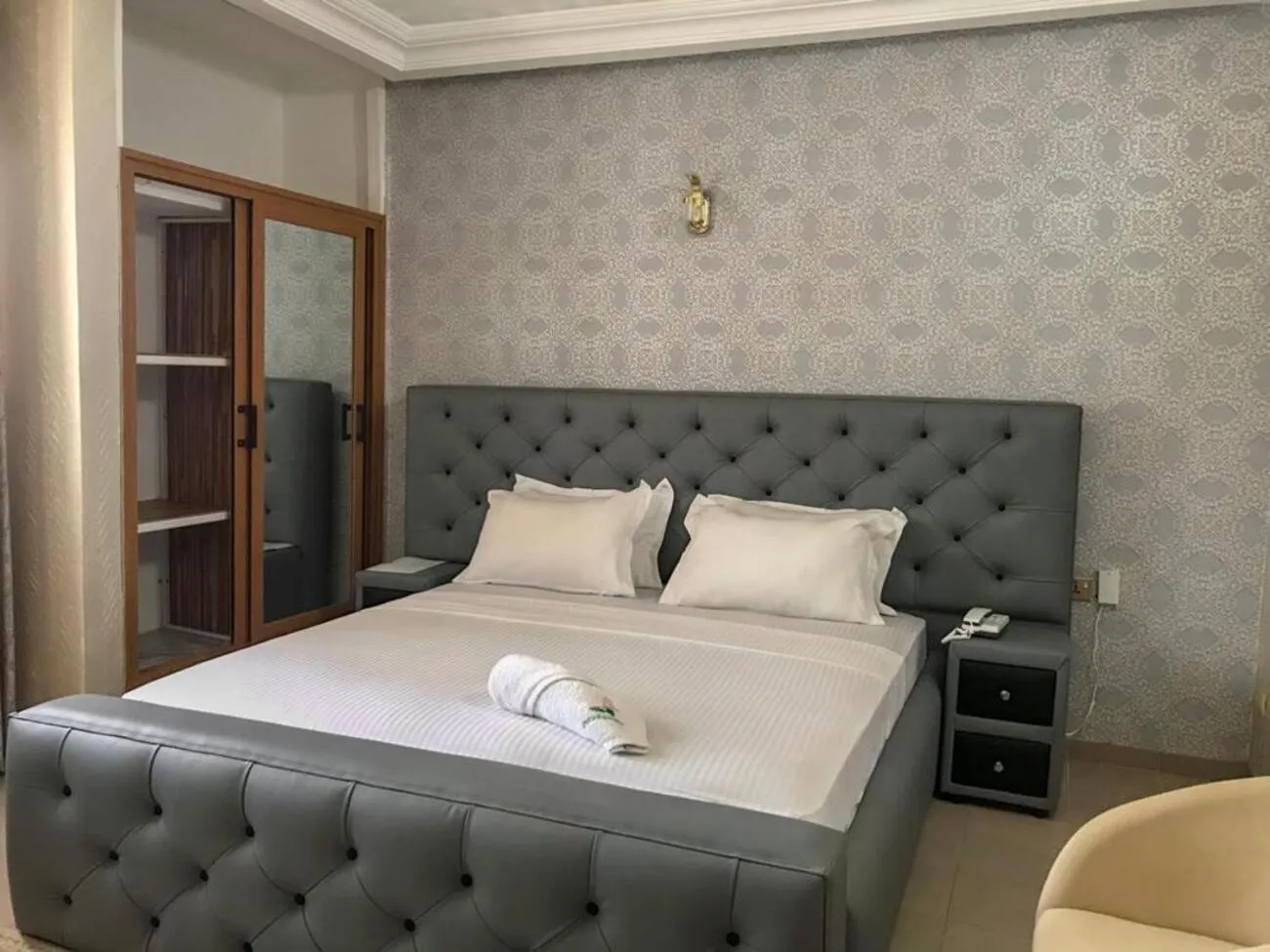 Photo of the whole room, Bed in HÔTEL NOAHGARDEN 2