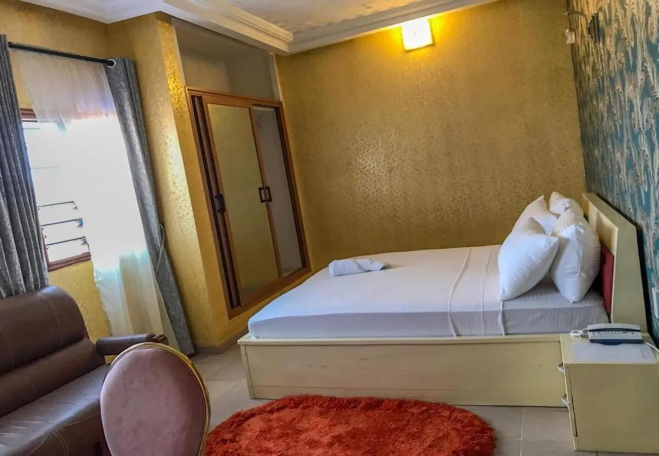 Photo of the whole room, Bed in HÔTEL NOAHGARDEN 2