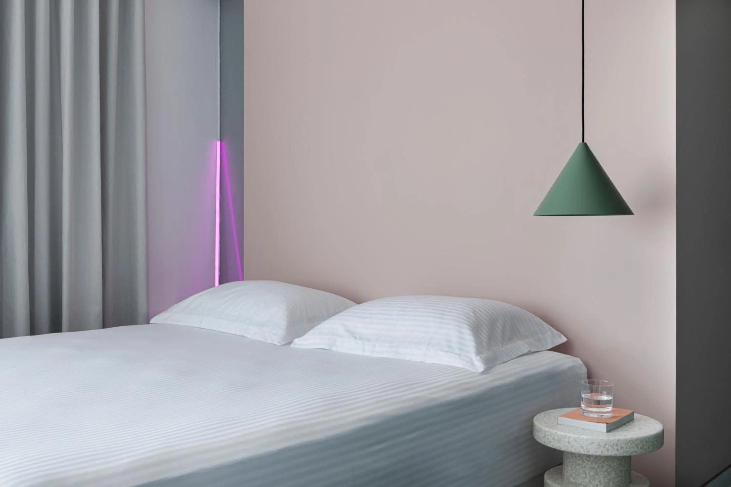 Bedroom, Bed in Neo Suites