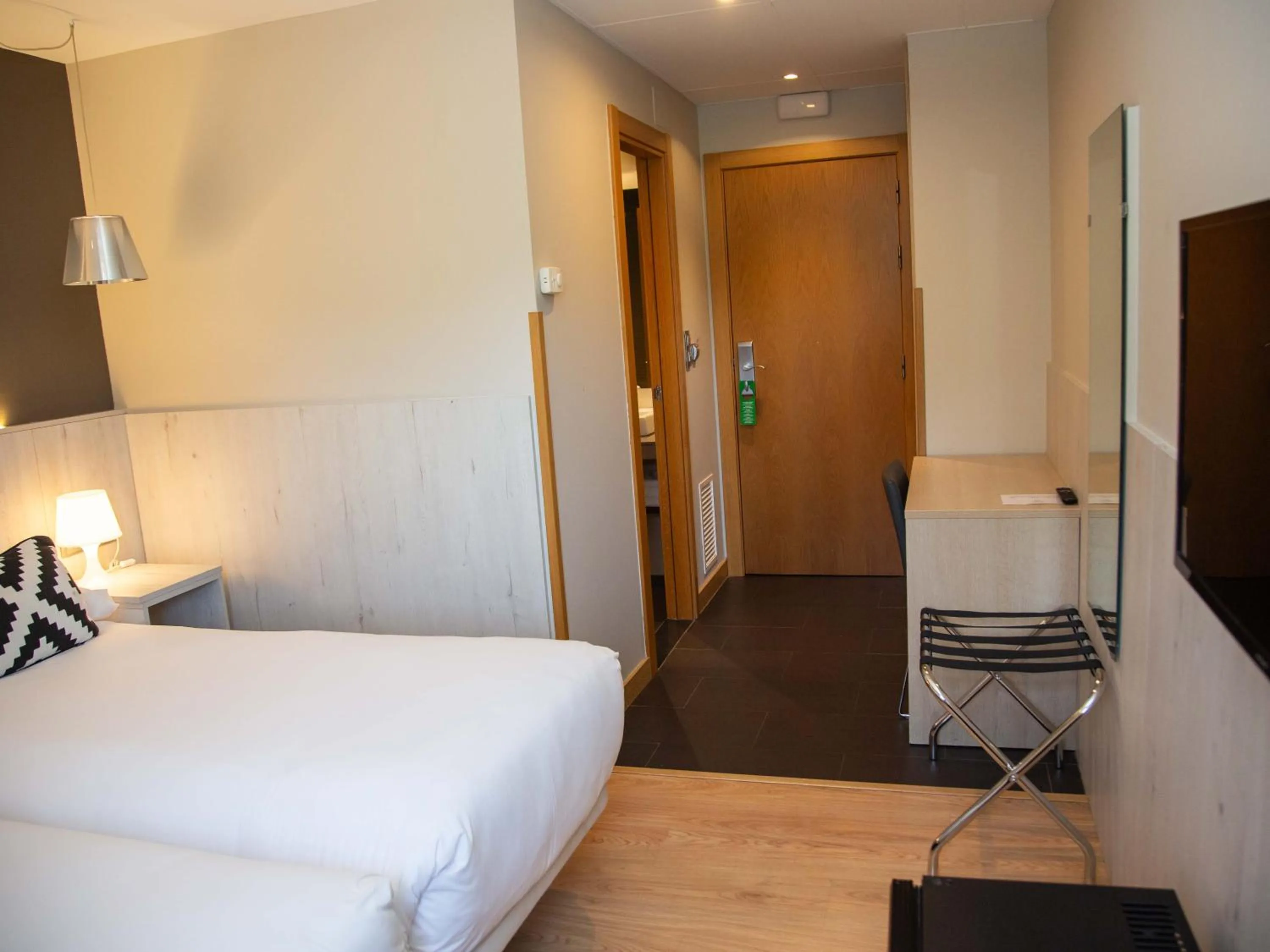 Bedroom, Bed in Hotel Restaurante Cadosa