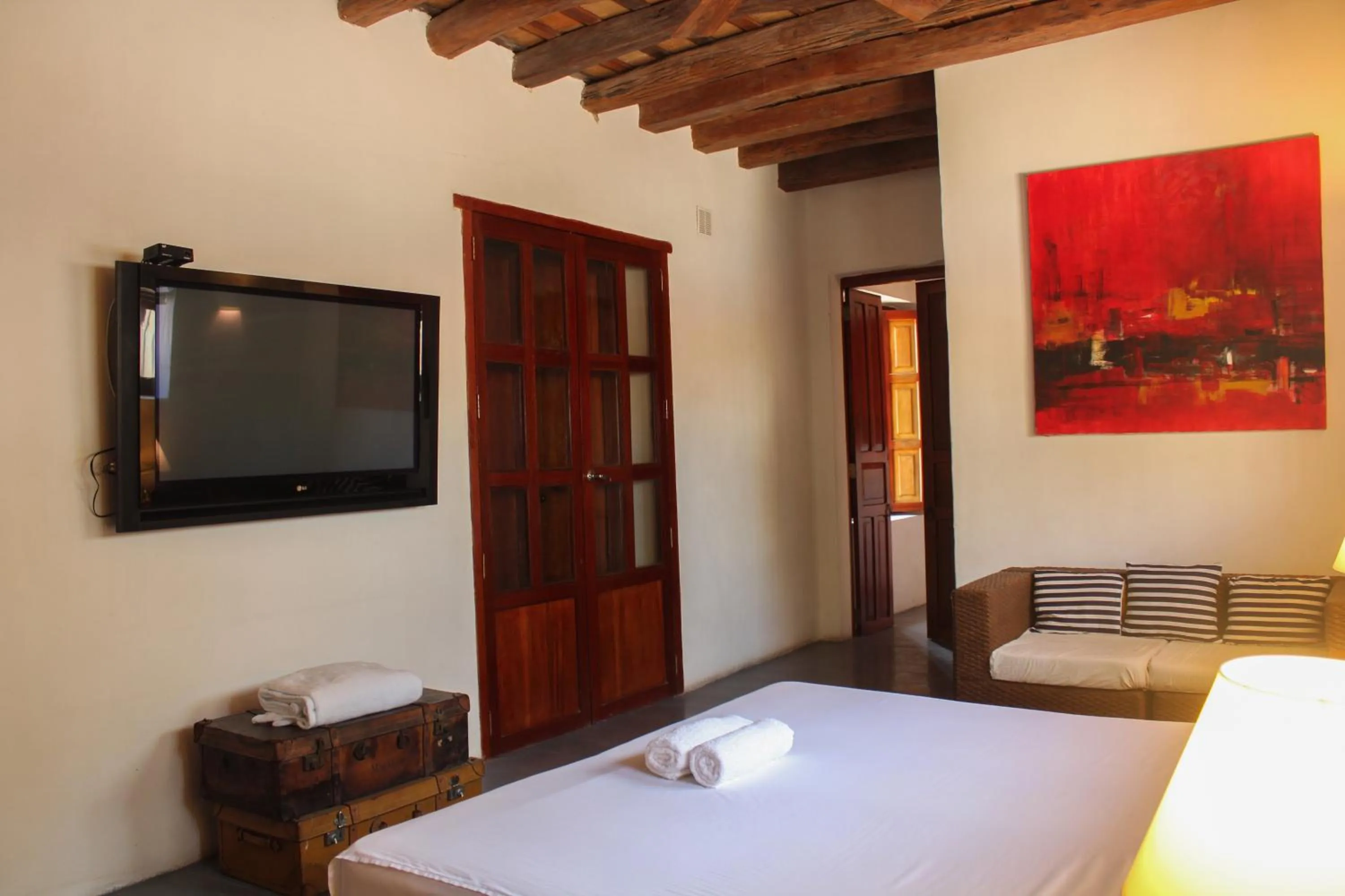 TV and multimedia, Bed in Casa Gaitana - Alma Hotels