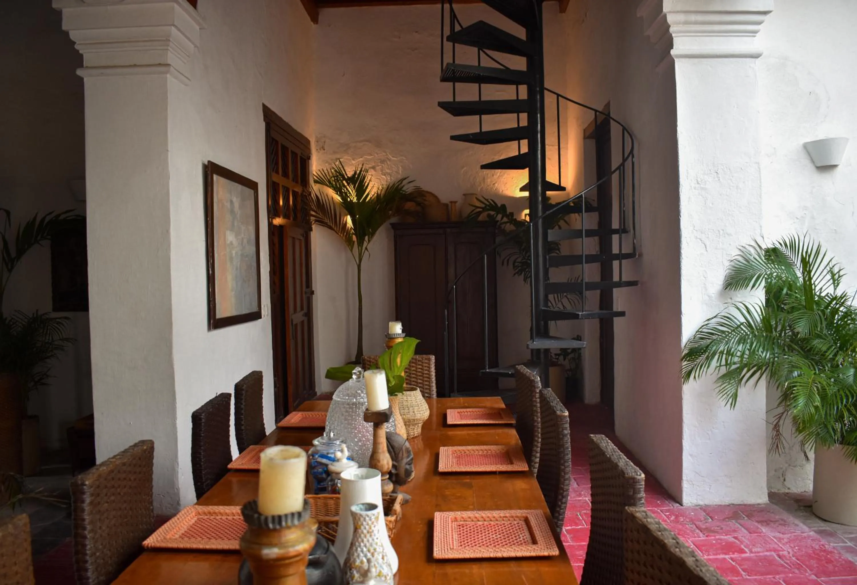 Dining area in Casa Gaitana - Alma Hotels