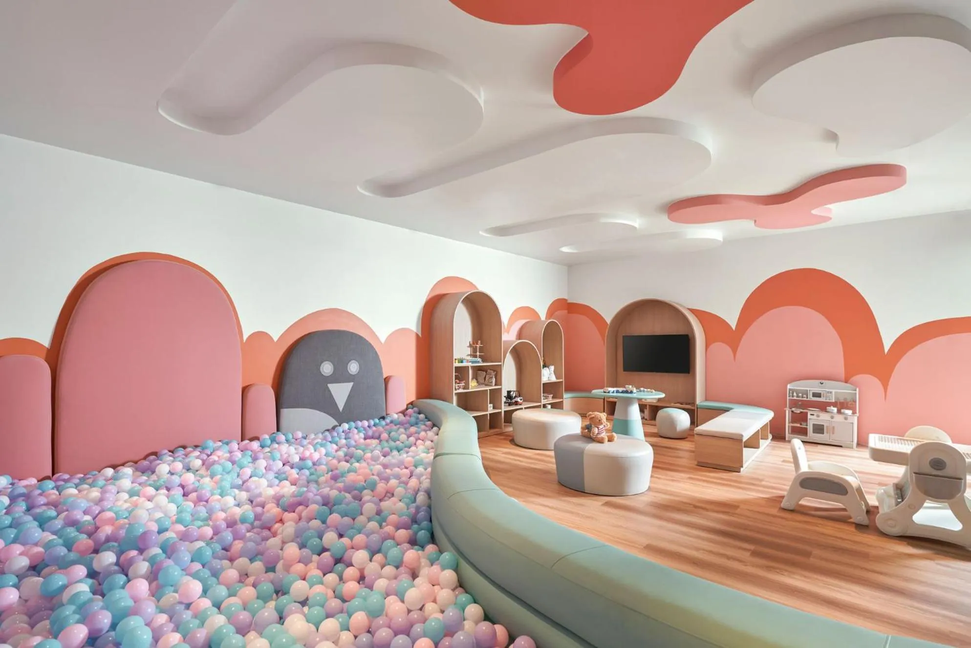 Kids's club in The Yacht Hotel by DC