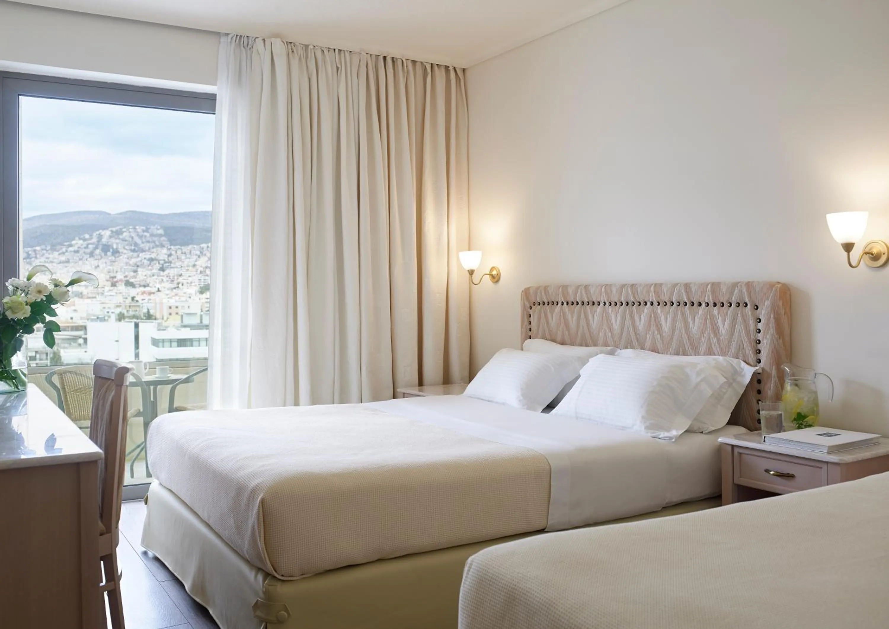 Day, Bed in Amarilia Hotel