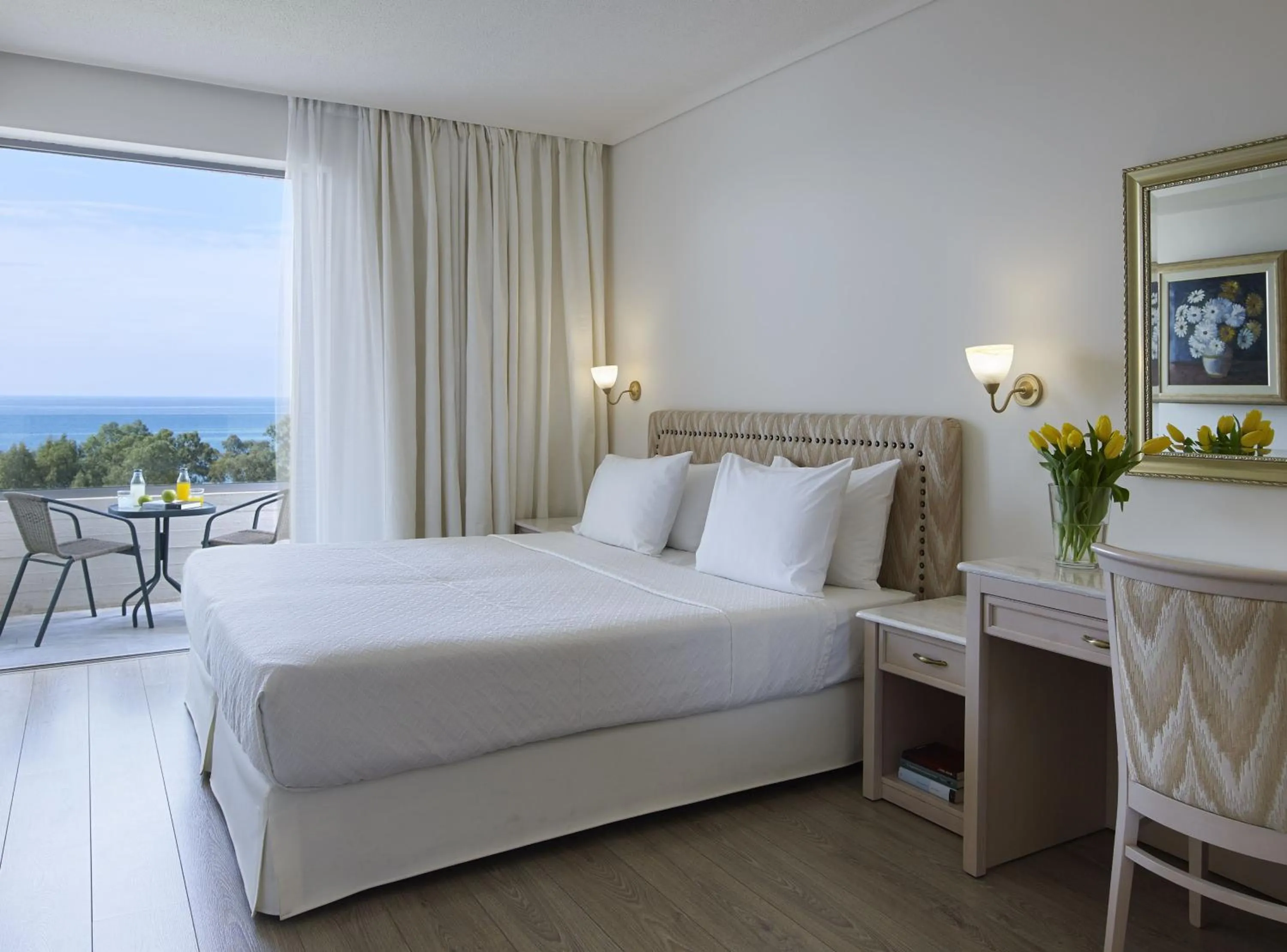 Sea view, Bed in Amarilia Hotel
