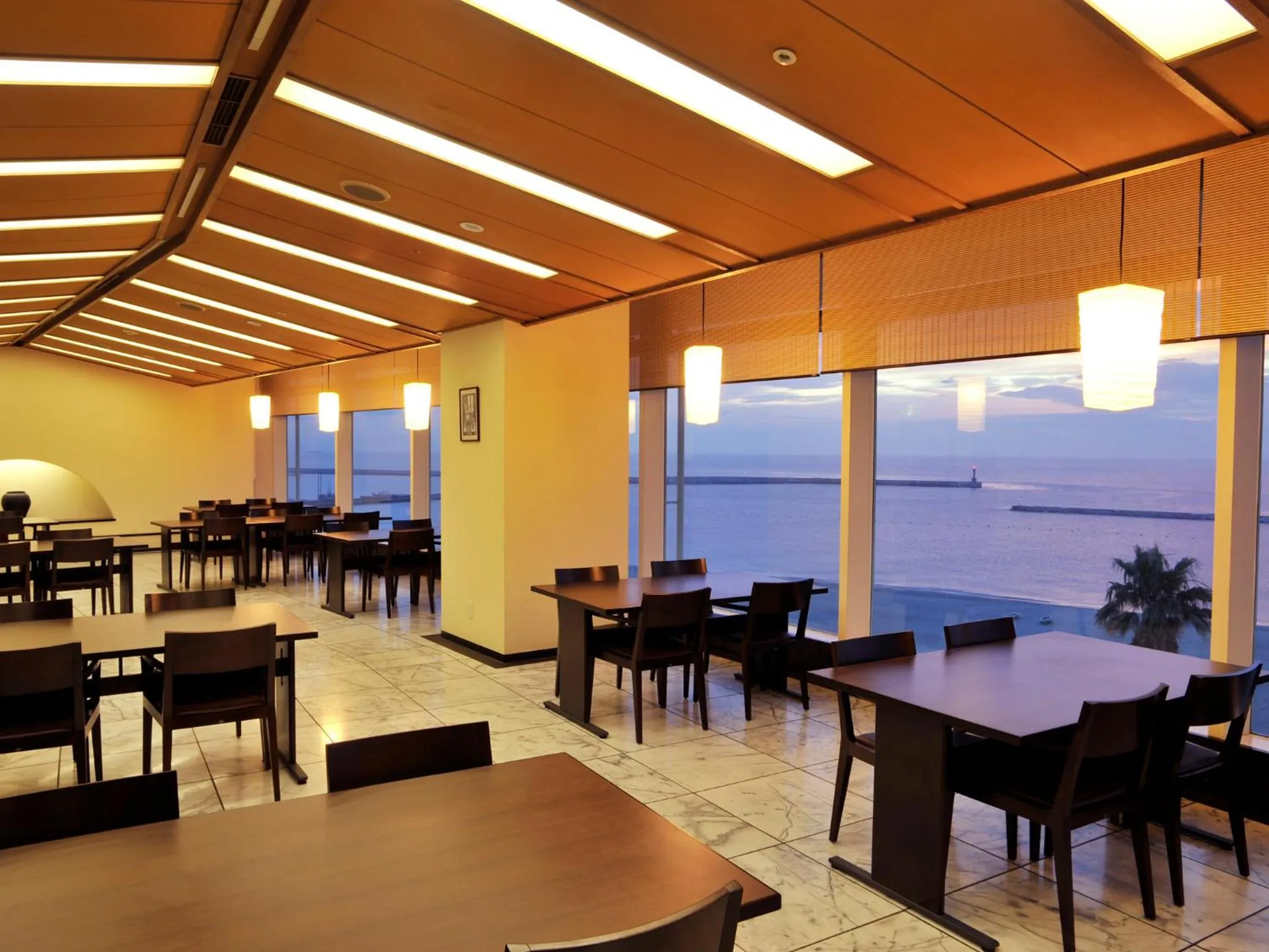 Restaurant/places to eat in Irago Resort & Convention Hotel