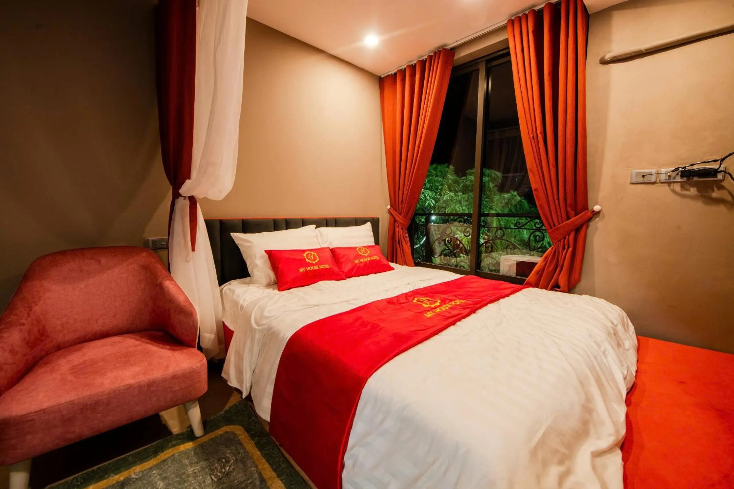 My House Hotel HN - by BAY LUXURY