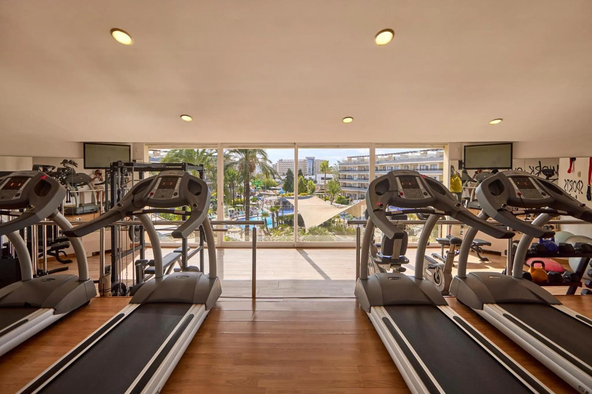 Activities in Zafiro Palmanova