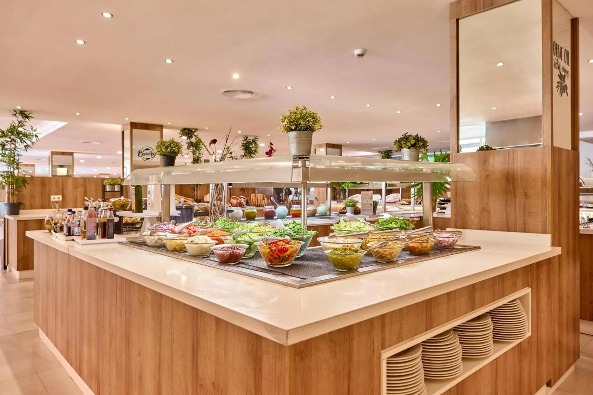 Restaurant/places to eat in Zafiro Palmanova