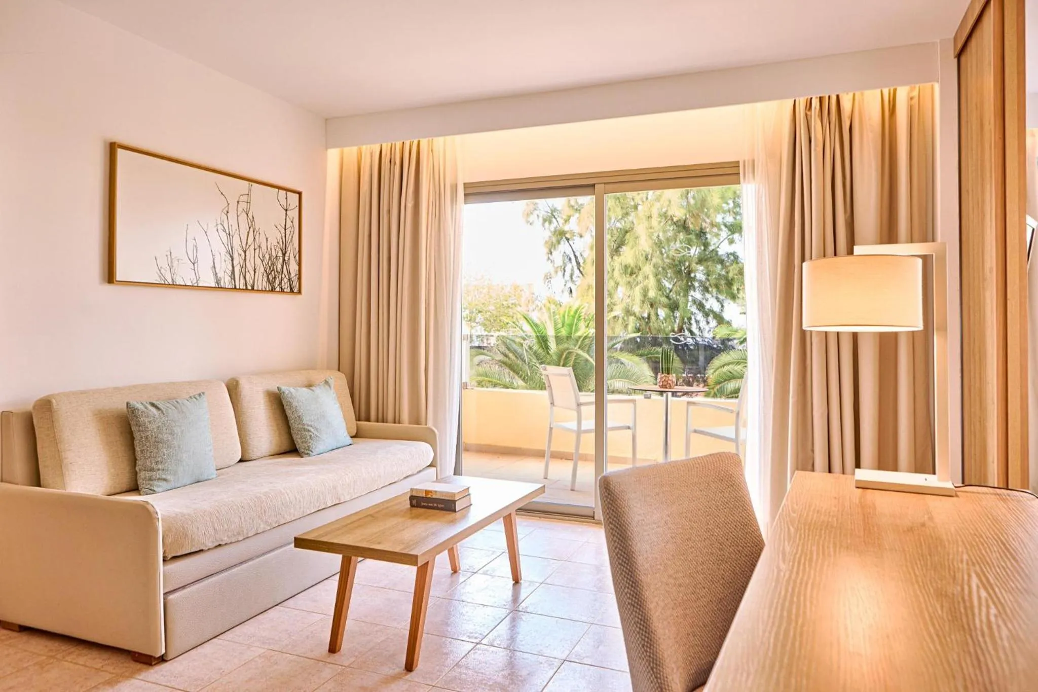 Photo of the whole room in Zafiro Palmanova