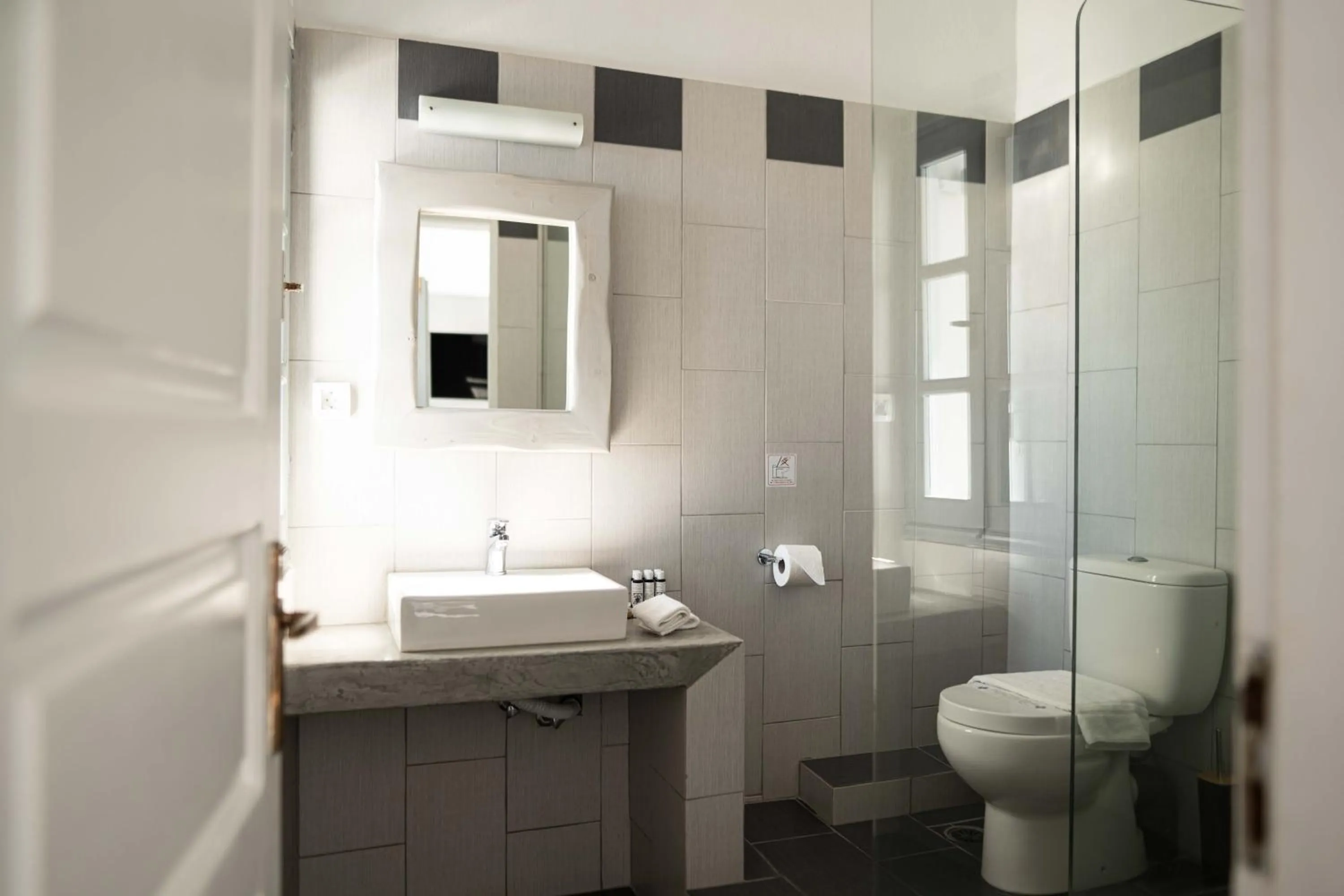 Bathroom in La Roka, Cliffside Memories