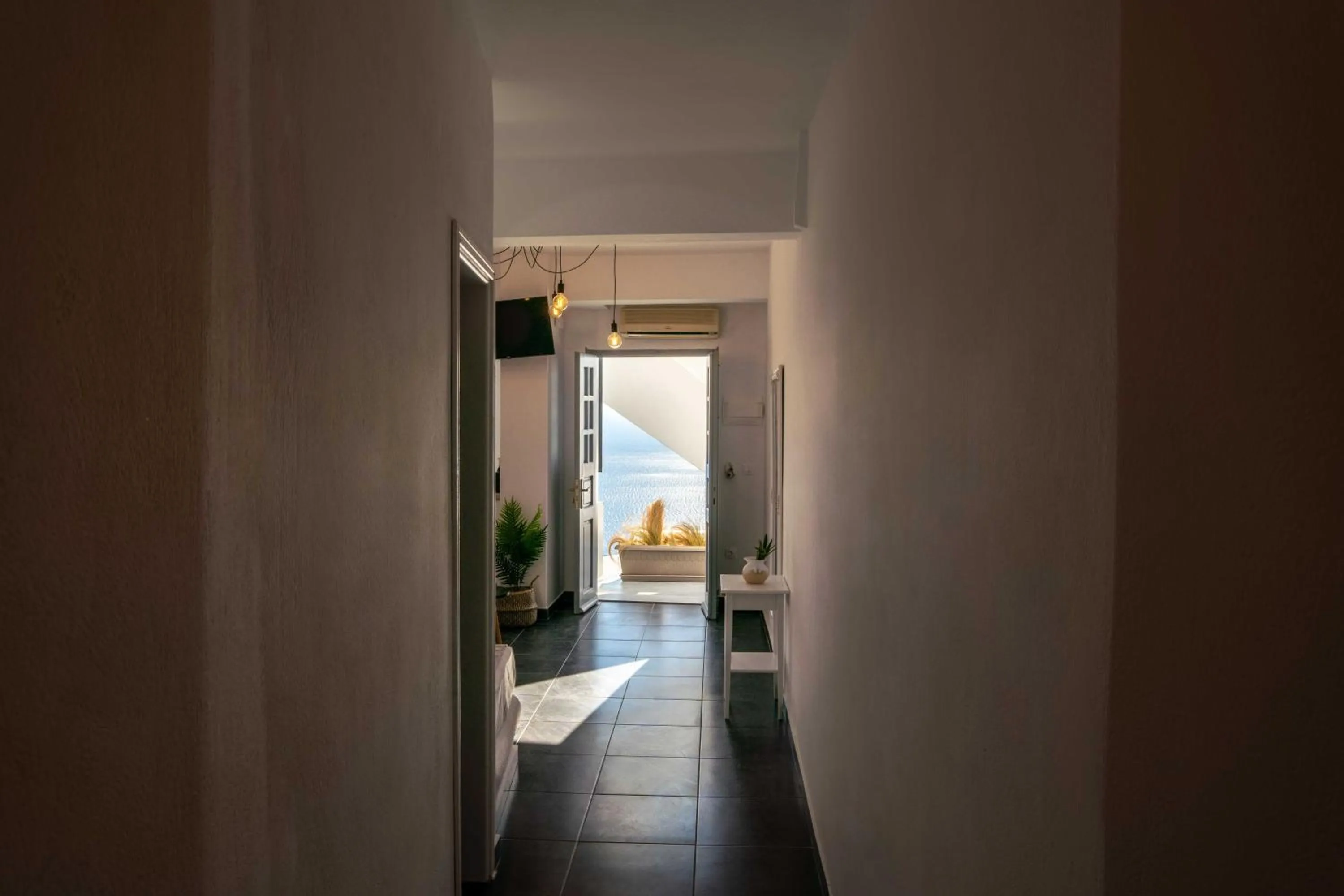 Property building in La Roka, Cliffside Memories