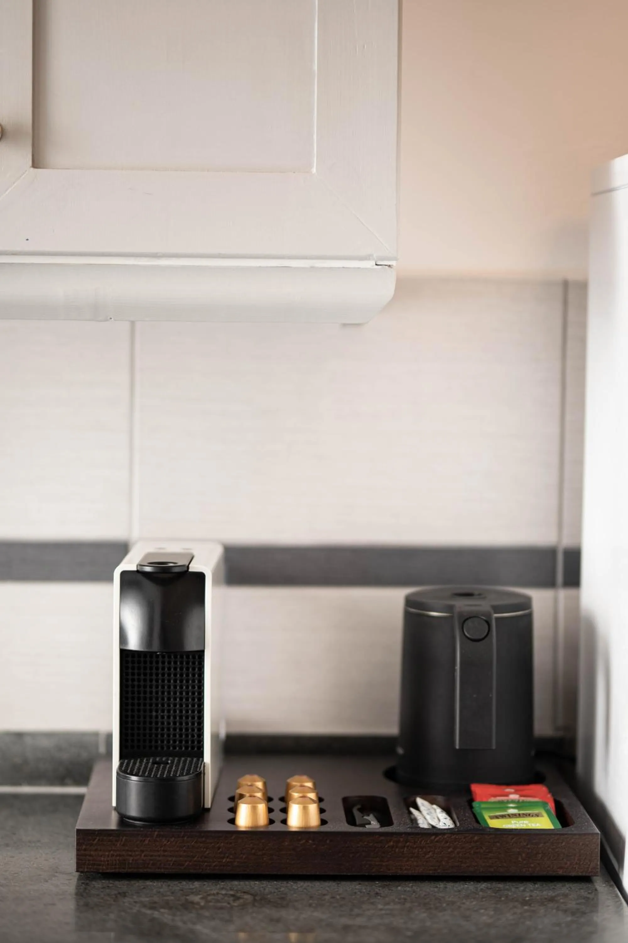 Coffee/tea facilities in La Roka, Cliffside Memories