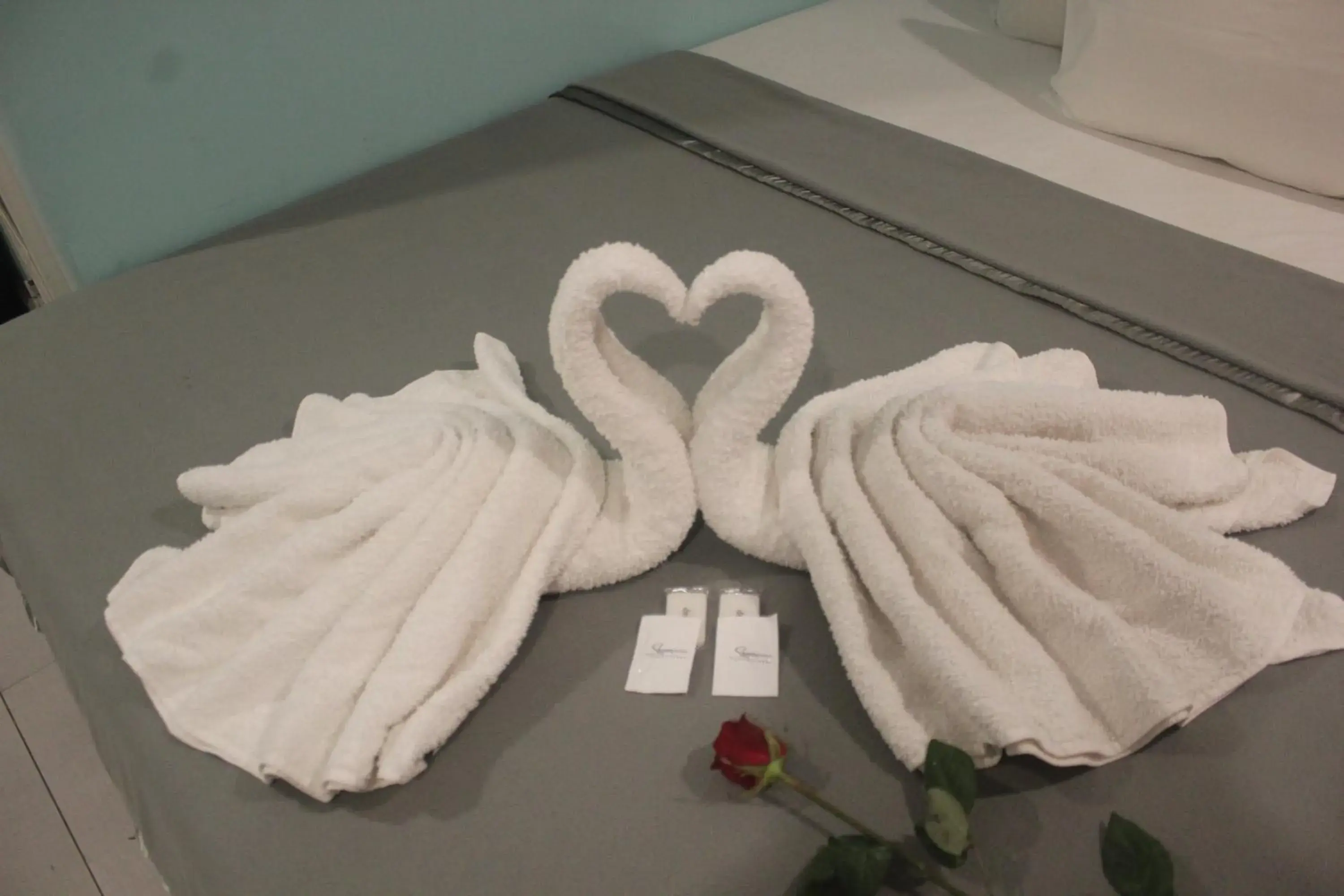 Deluxe Double or Twin Room in ML SUITES CEBU Deluxe Double or Twin Room in ML SUITES CEBU