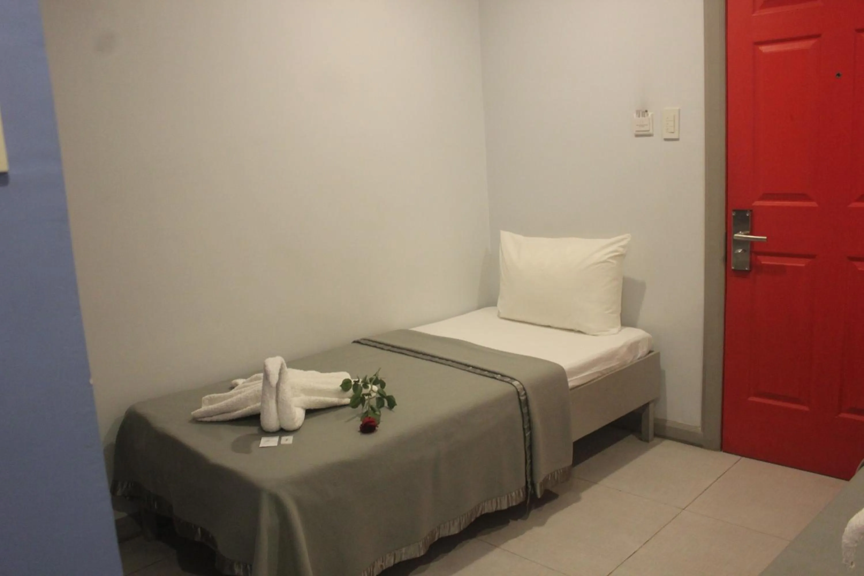 Bed in ML SUITES CEBU