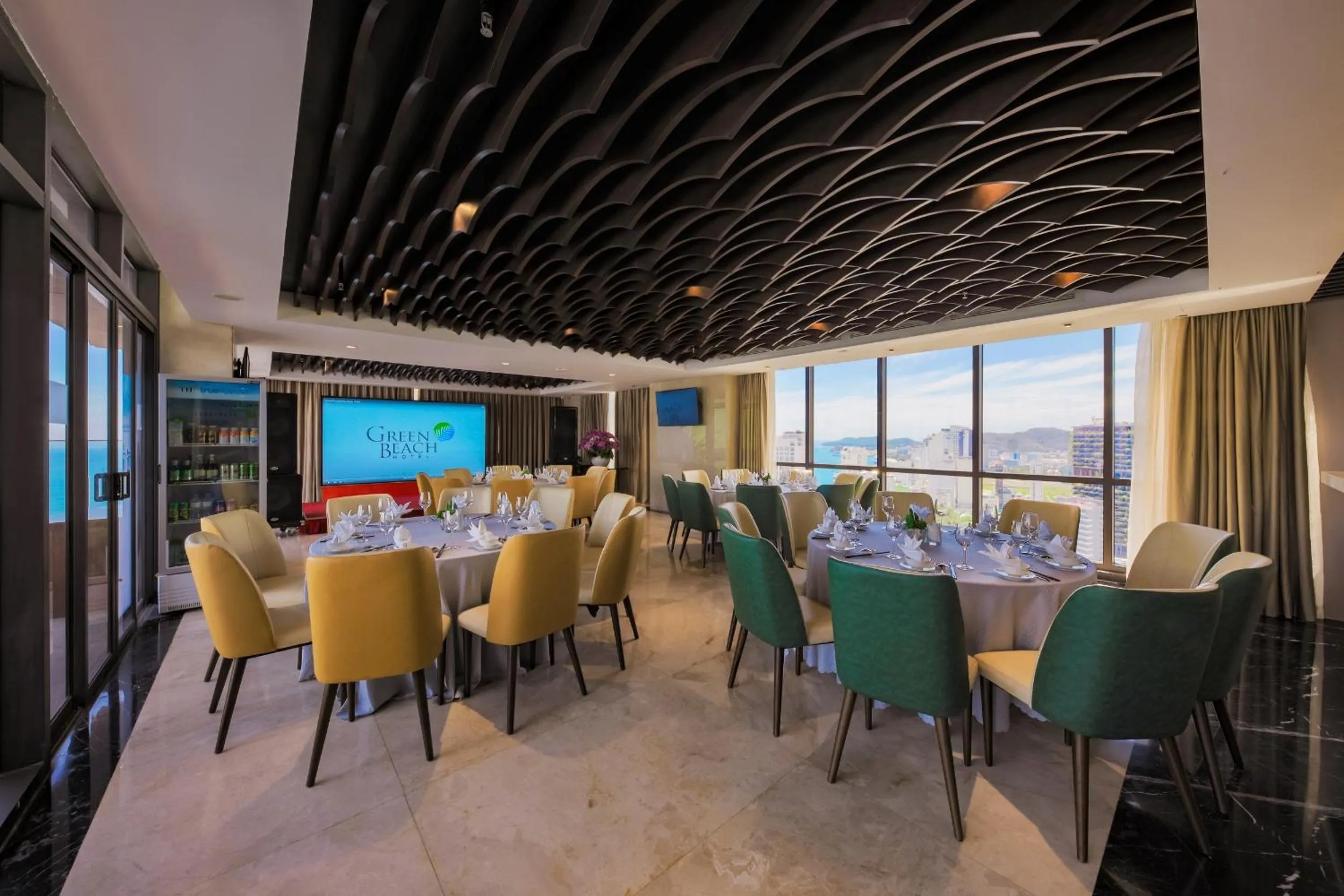 Restaurant/places to eat in Green Beach Hotel Nha Trang