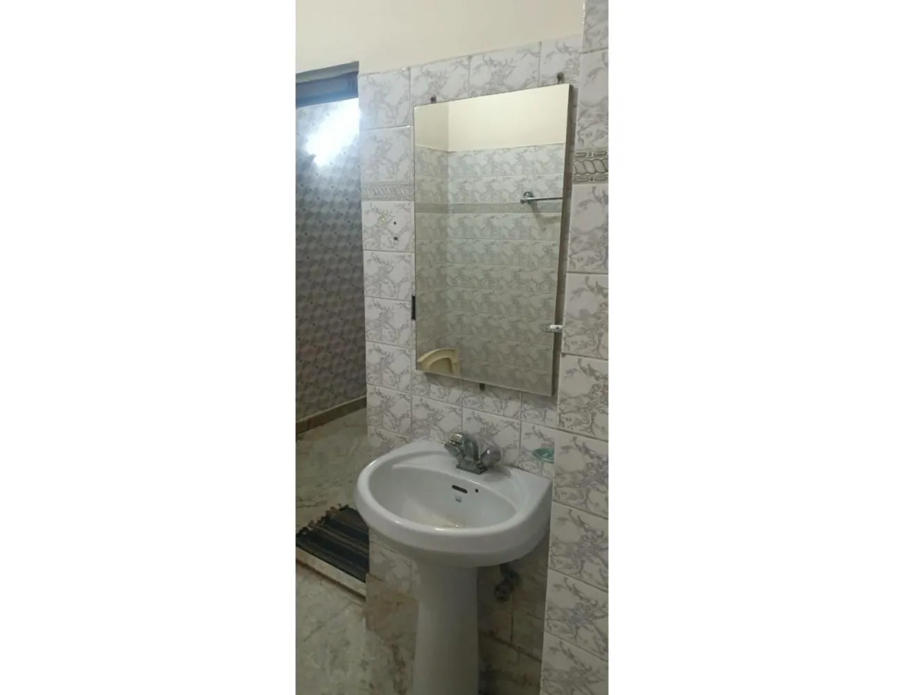 Bathroom in Hotel Atithi (Ludhiana)