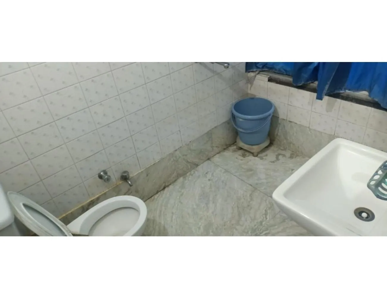 Toilet in Hotel Atithi (Ludhiana)