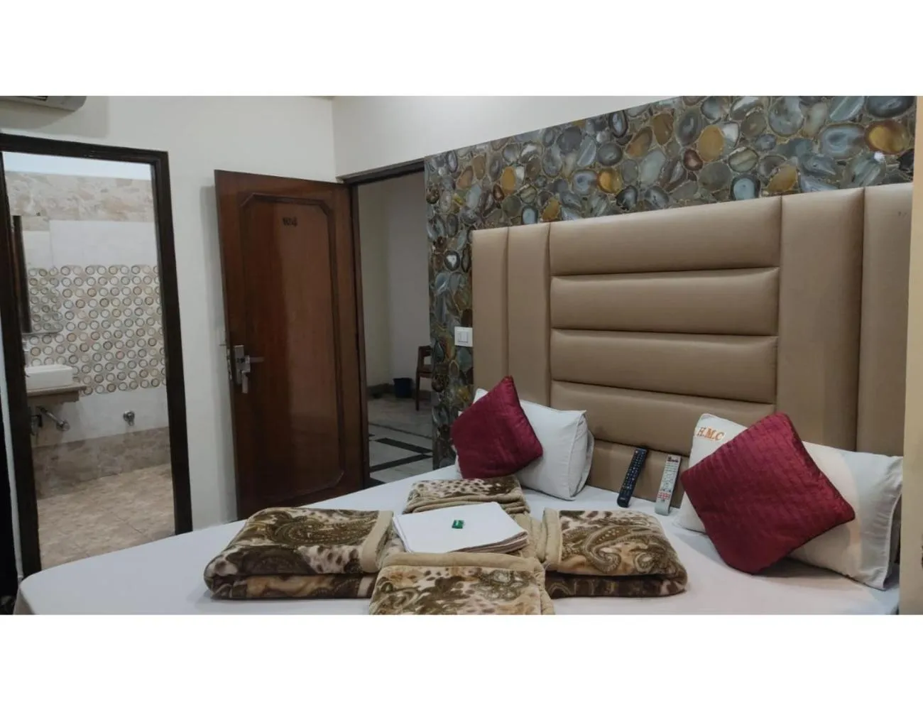 Bed in Hotel Atithi (Ludhiana)