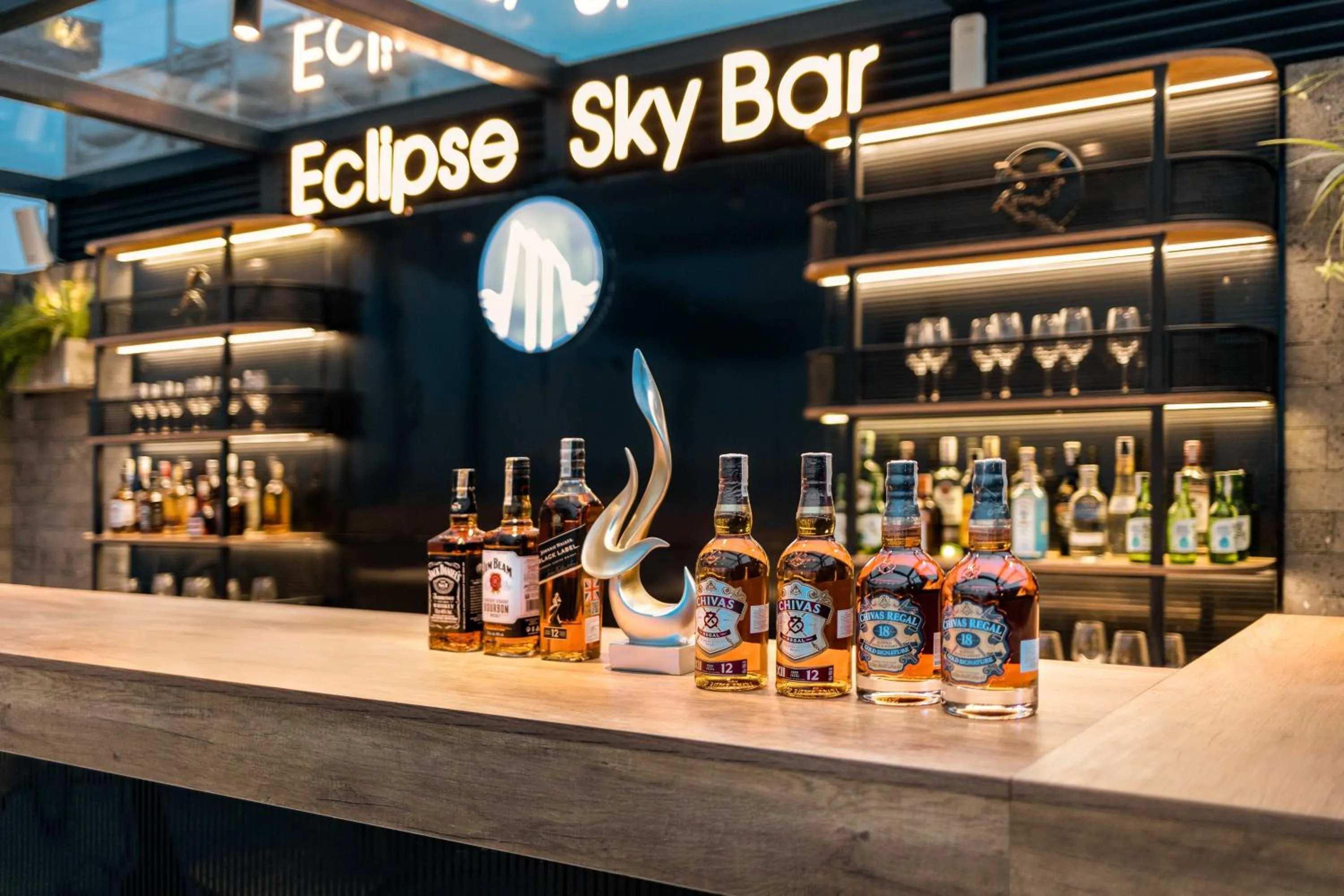 Lounge or bar in Mangata Beachfront Hotel - Rooftop Bar Sea View