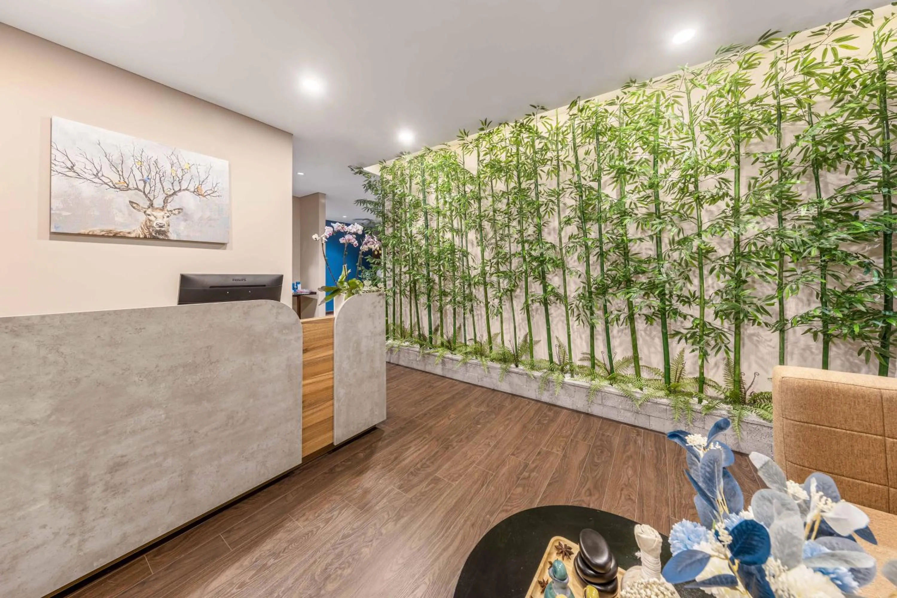 Spa and wellness centre/facilities in Mangata Beachfront Hotel - Rooftop Bar Sea View