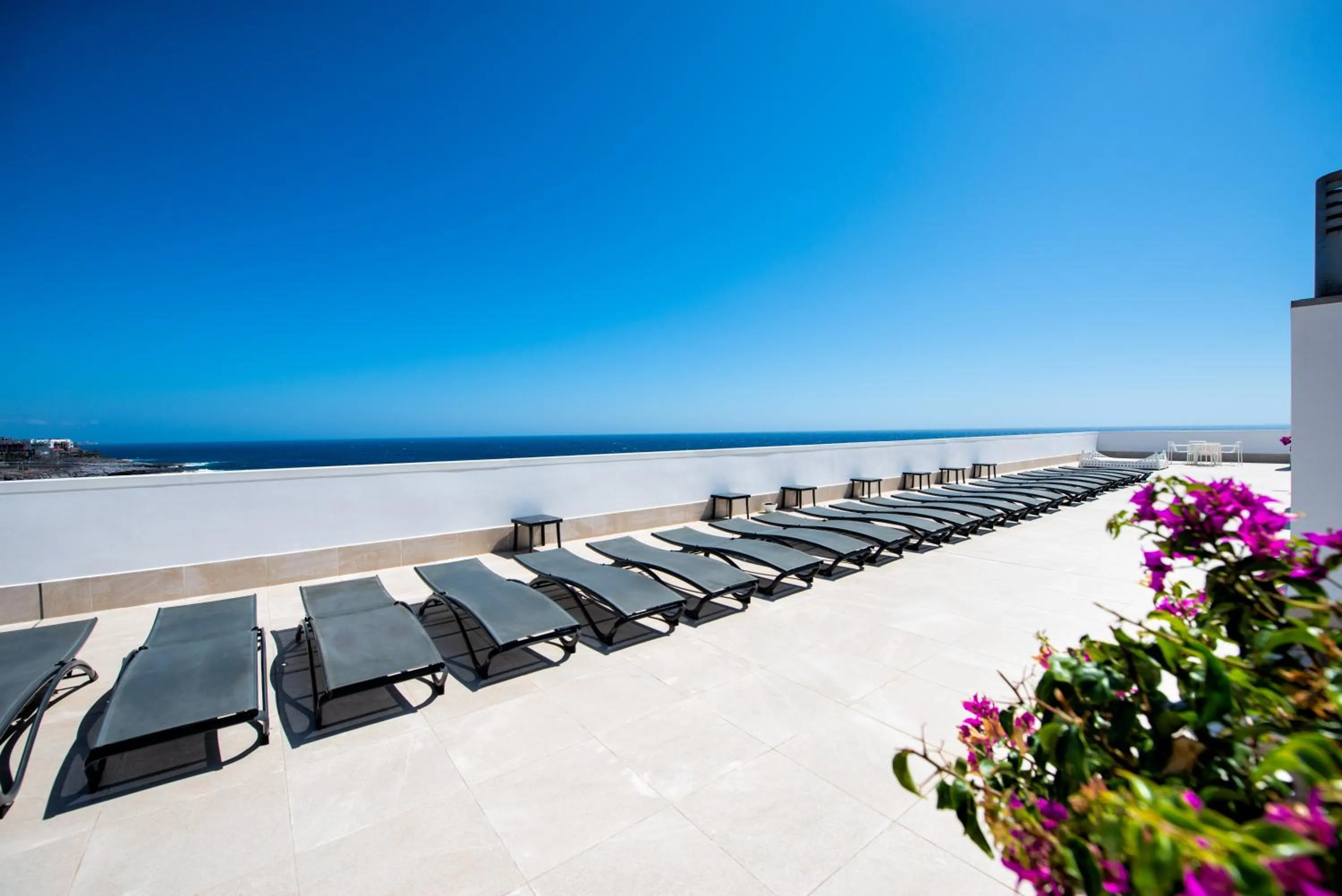 Area and facilities in Atlantic Holiday Hotel