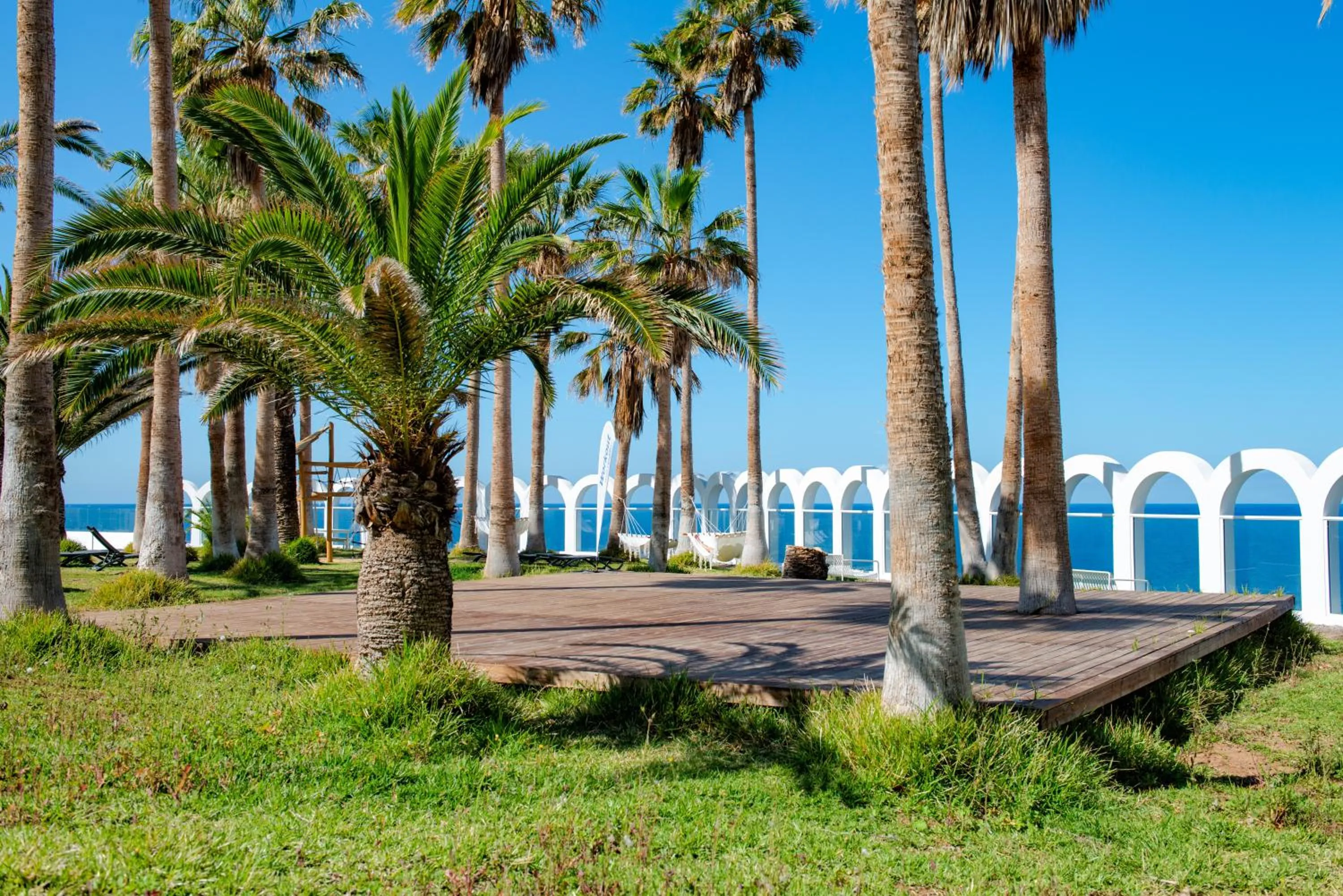 Garden in Atlantic Holiday Hotel