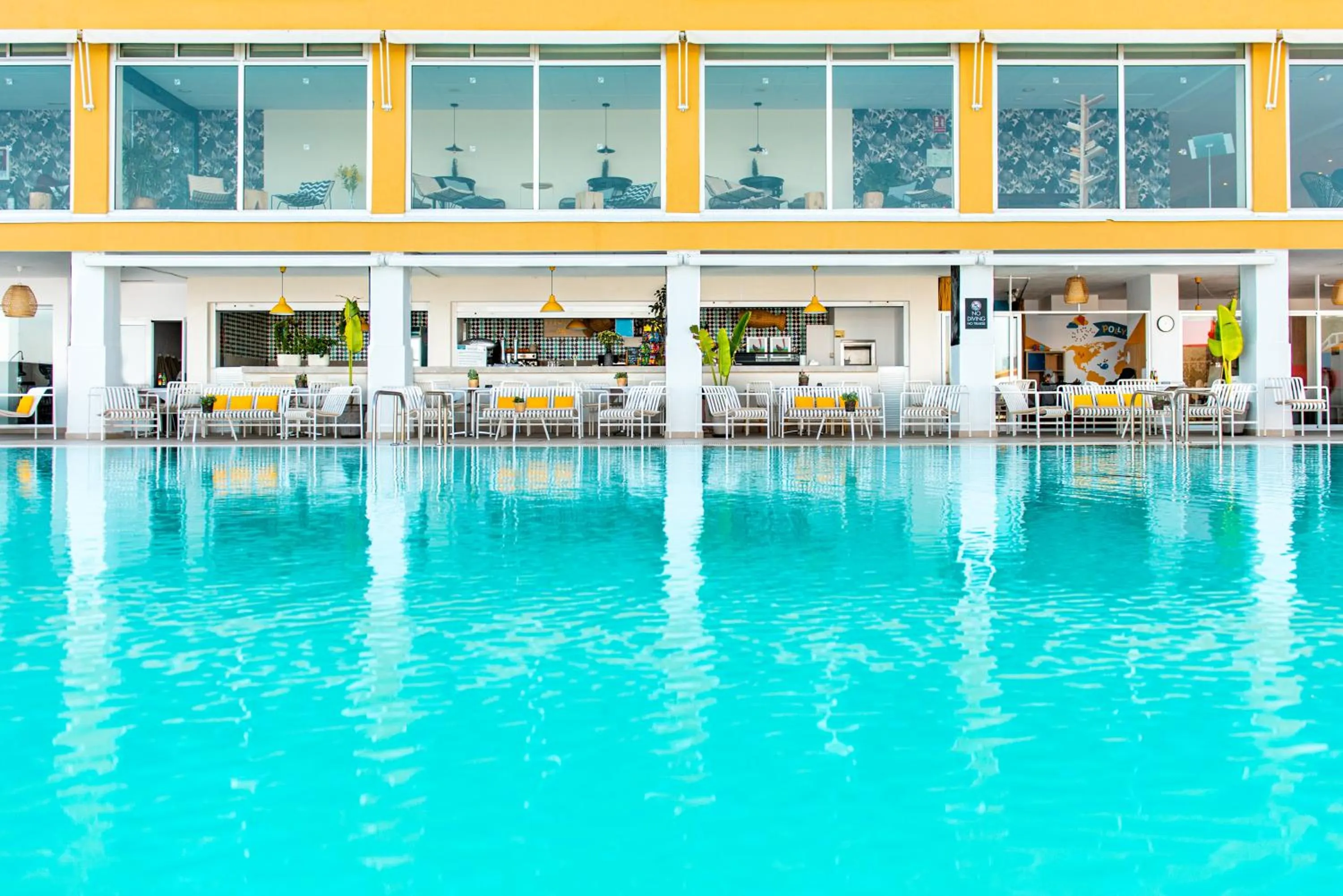 Swimming pool in Atlantic Holiday Hotel