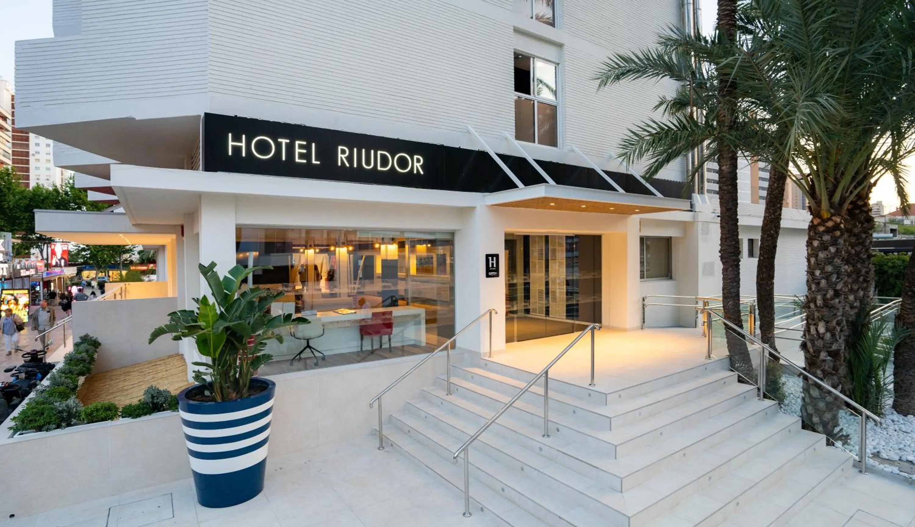 Facade/entrance in Medplaya Hotel Riudor - Adults Recommended