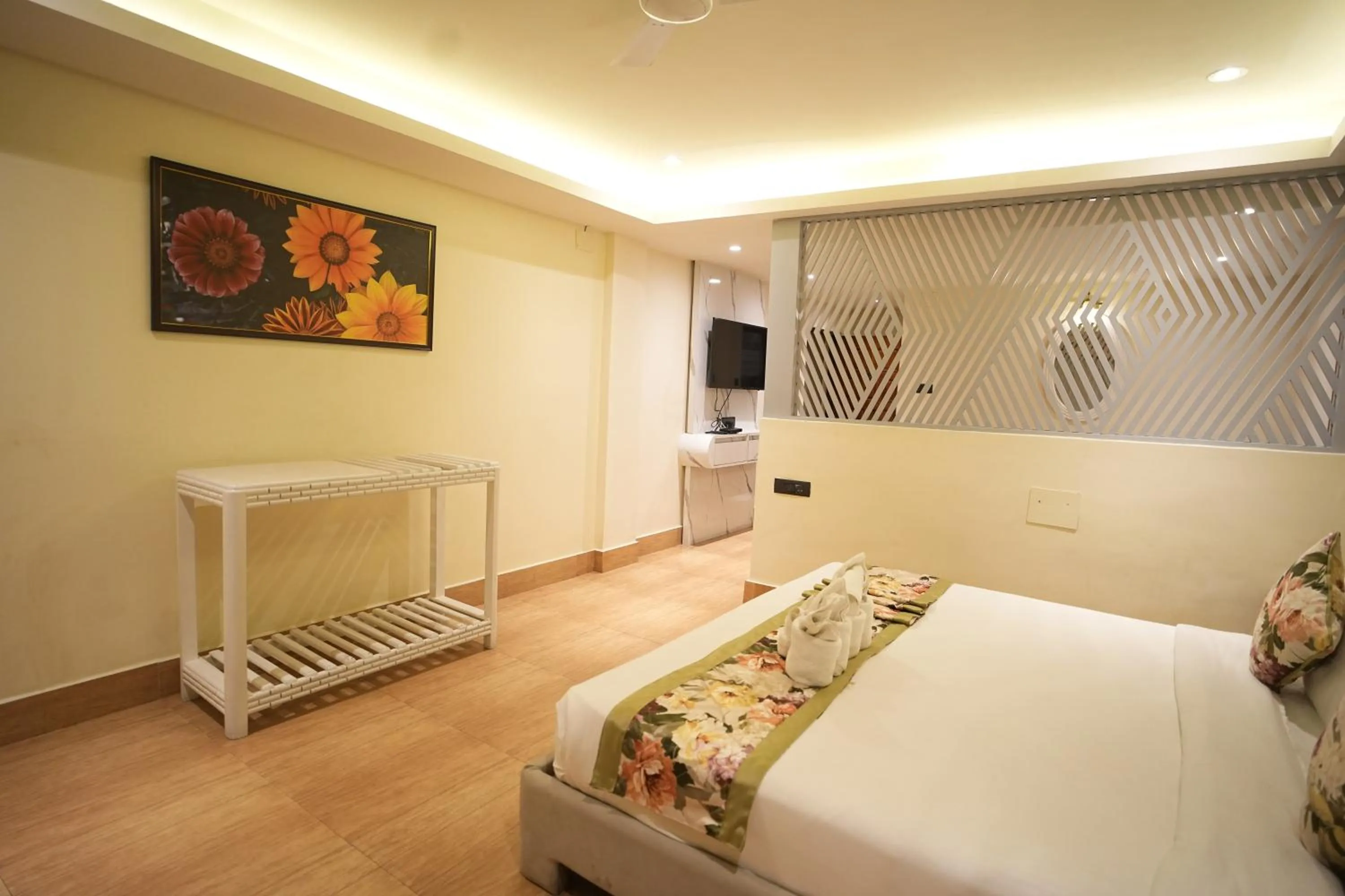 Bed in Mount Polaris Suites & Spa