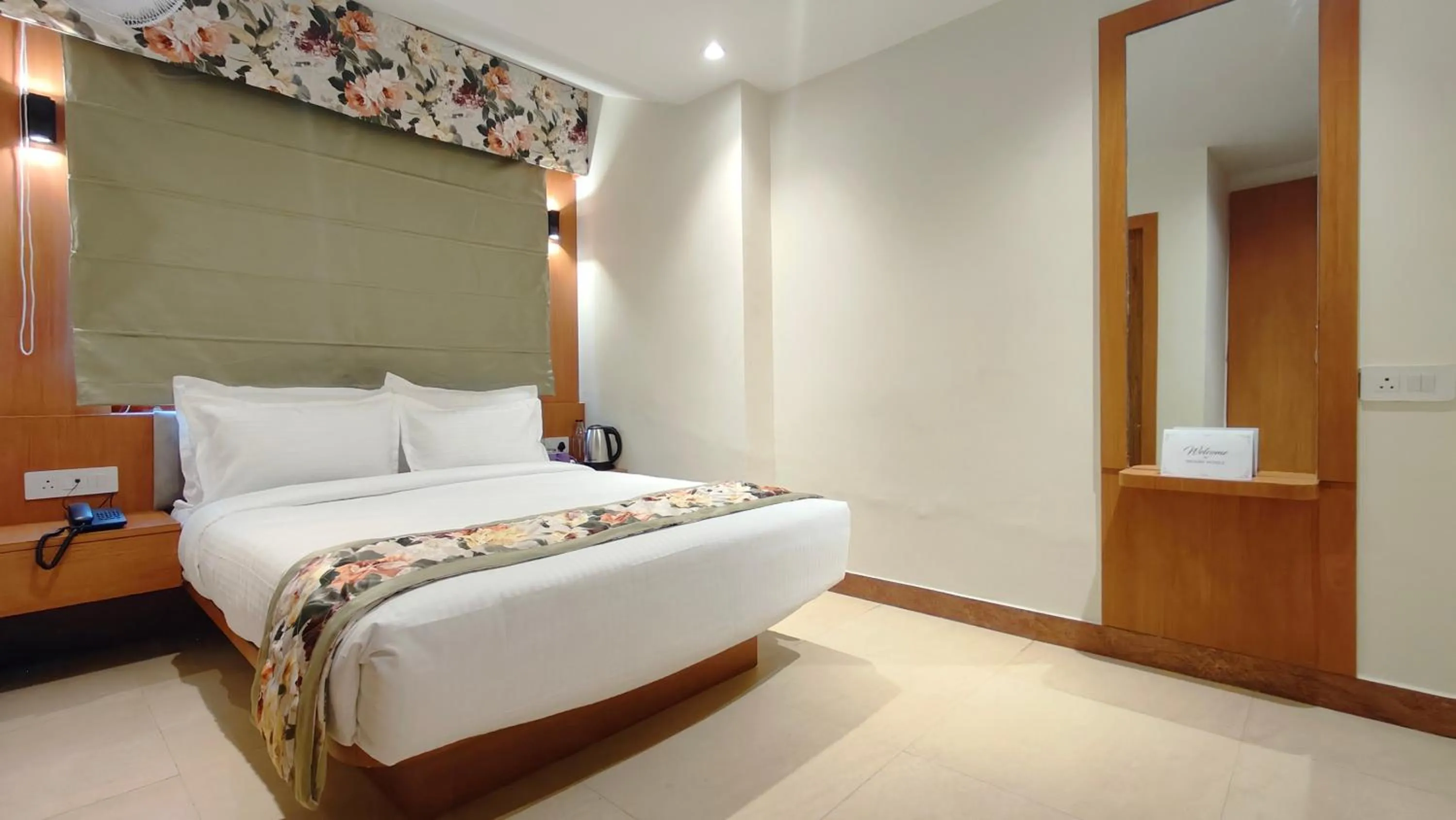 Photo of the whole room, Bed in Mount Polaris Suites & Spa