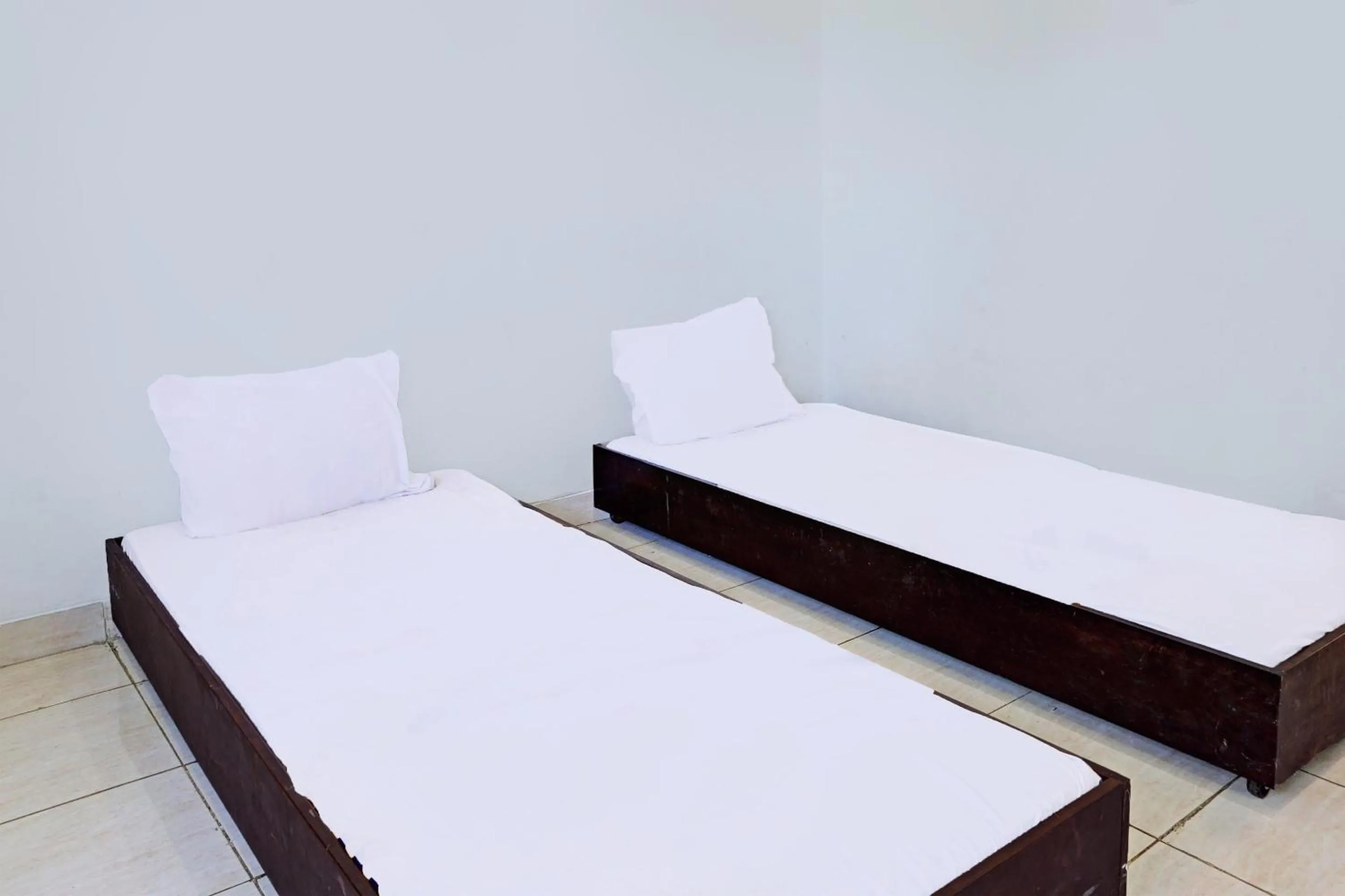 Bedroom, Bed in SPOT ON 92374 Penginapan Rusunawa