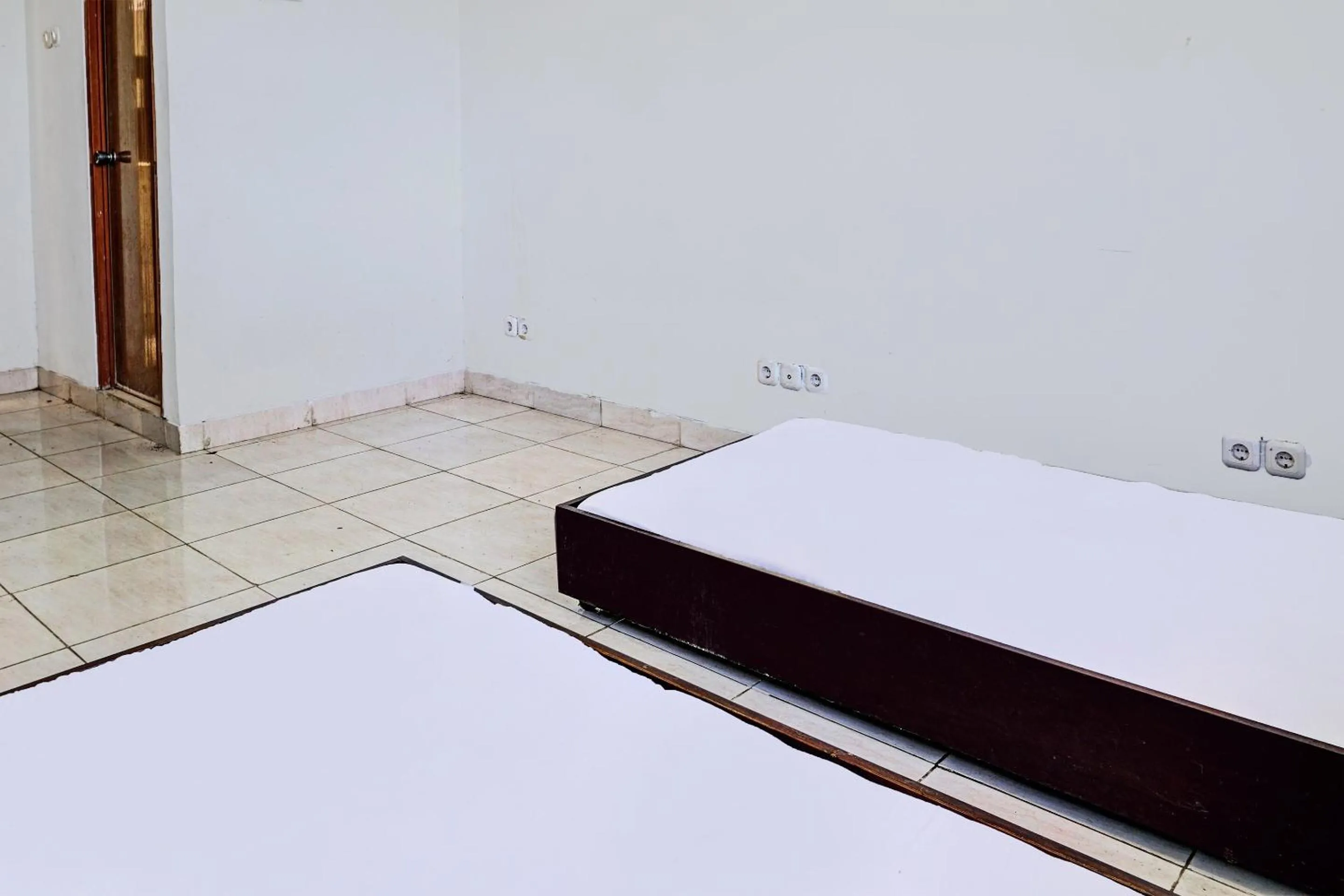 Bedroom, Bed in SPOT ON 92374 Penginapan Rusunawa