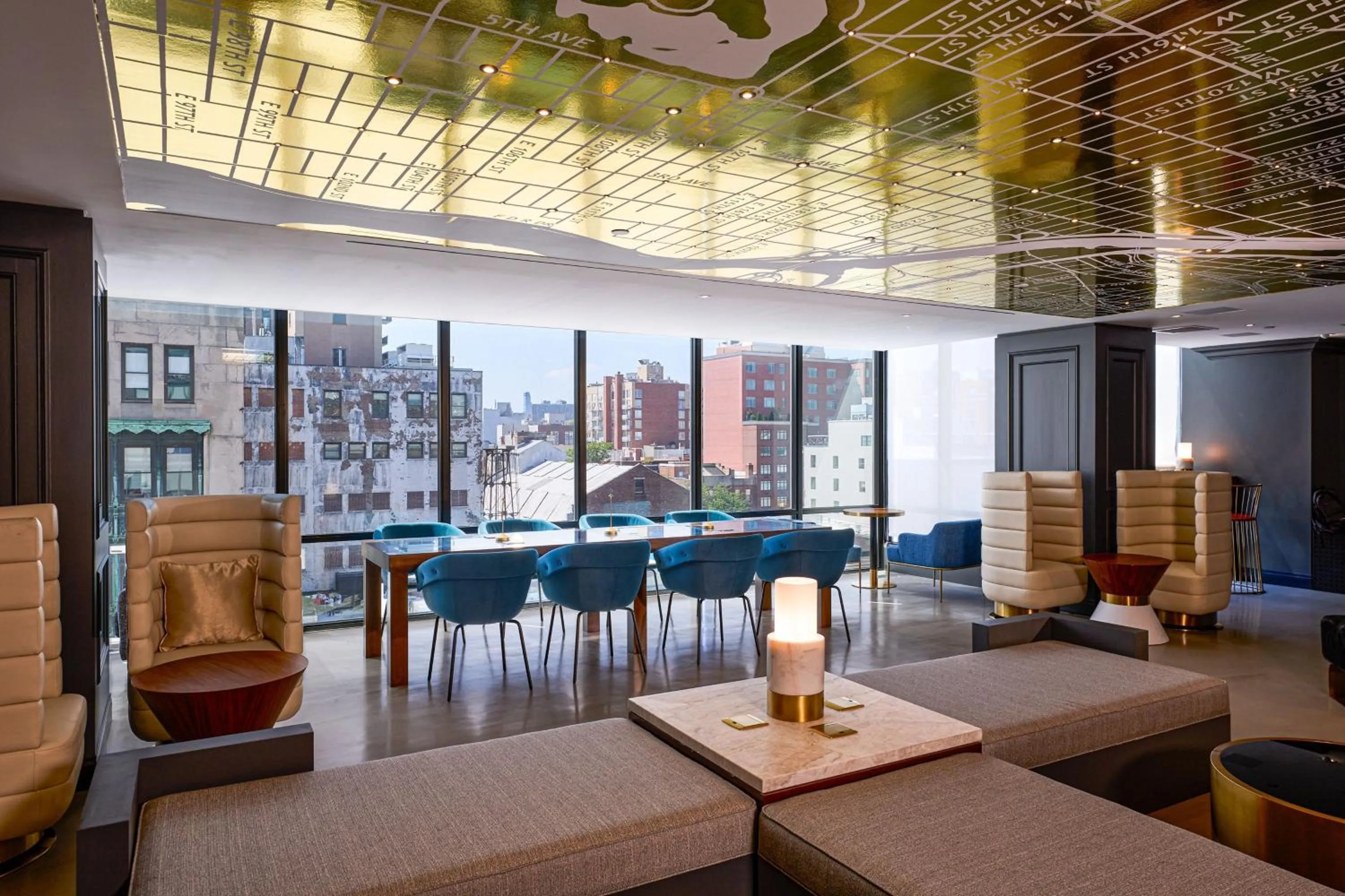 Lounge or bar in Renaissance New York Harlem Hotel