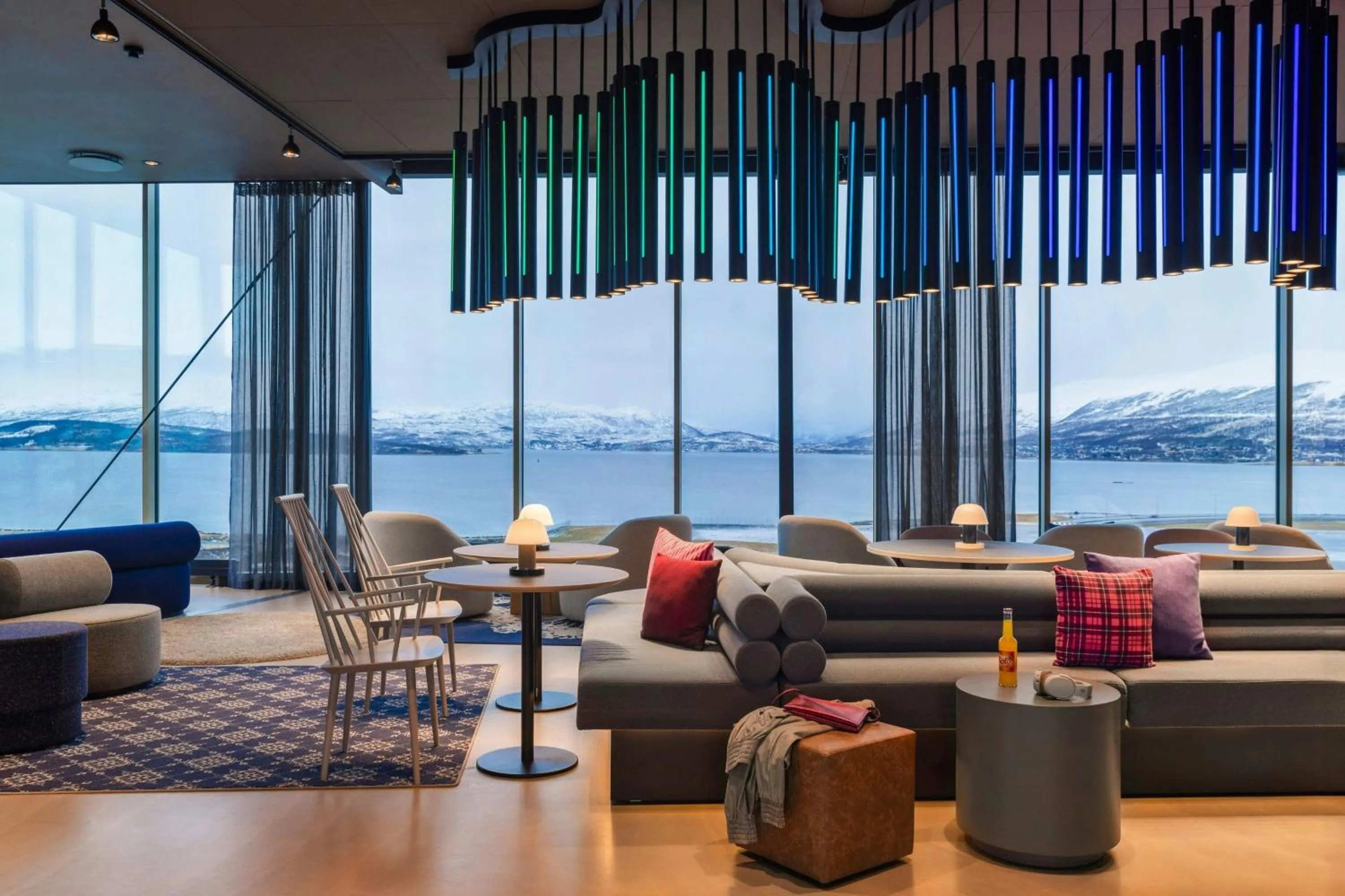 Lounge or bar in Moxy Tromso