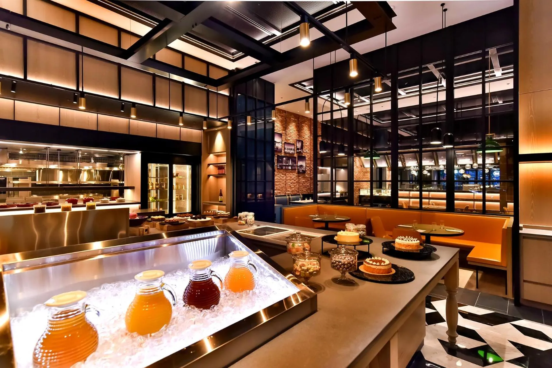 Restaurant/places to eat in Four Points by Sheraton Taipei Bali