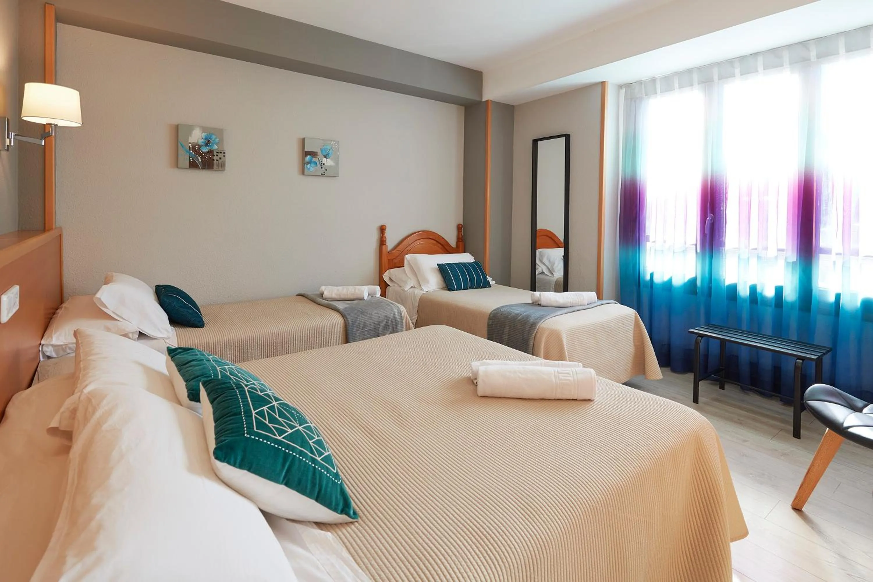 Bedroom, Bed in Hotel Sanchez