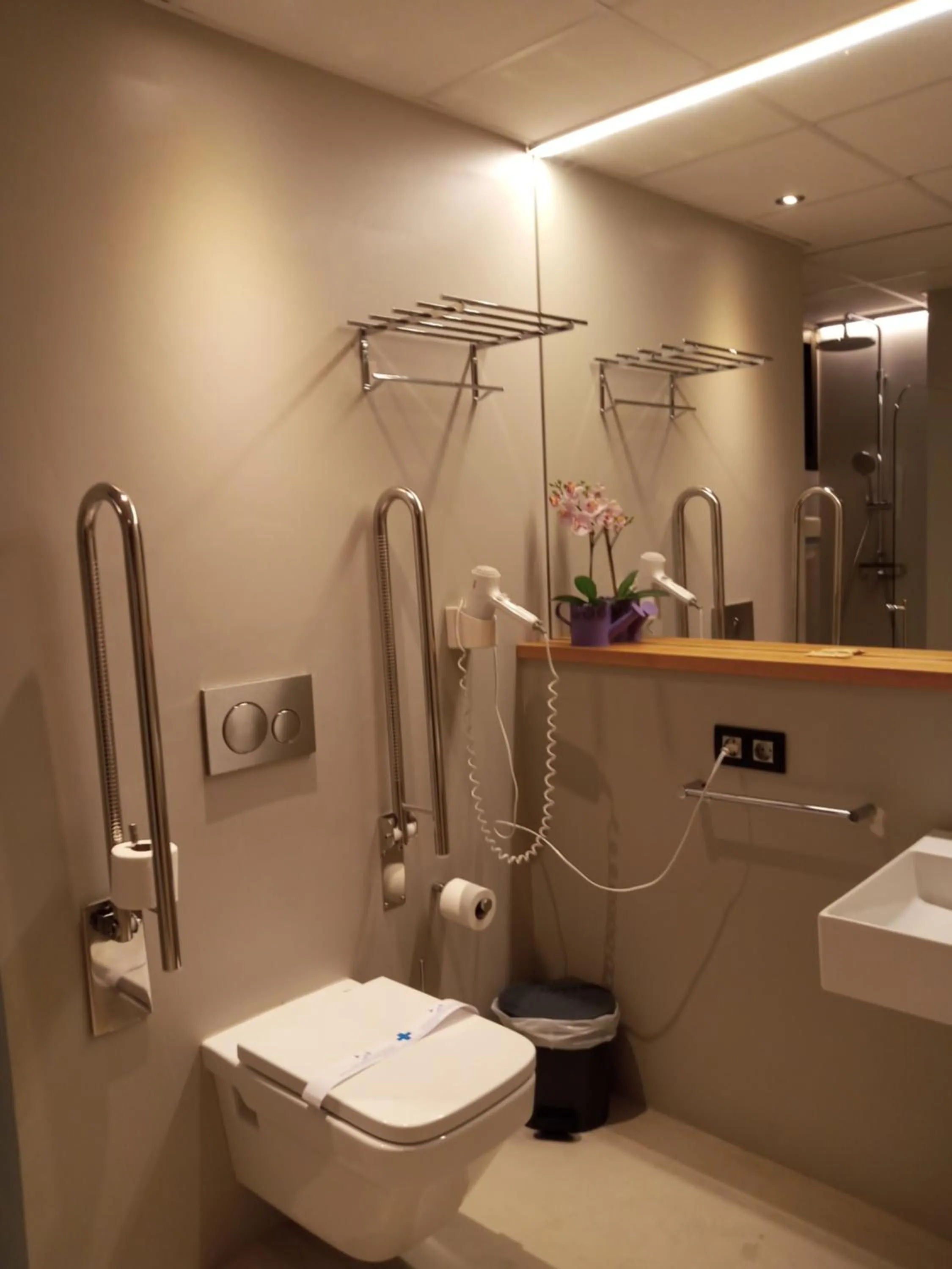 Bathroom in Hotel Sanchez