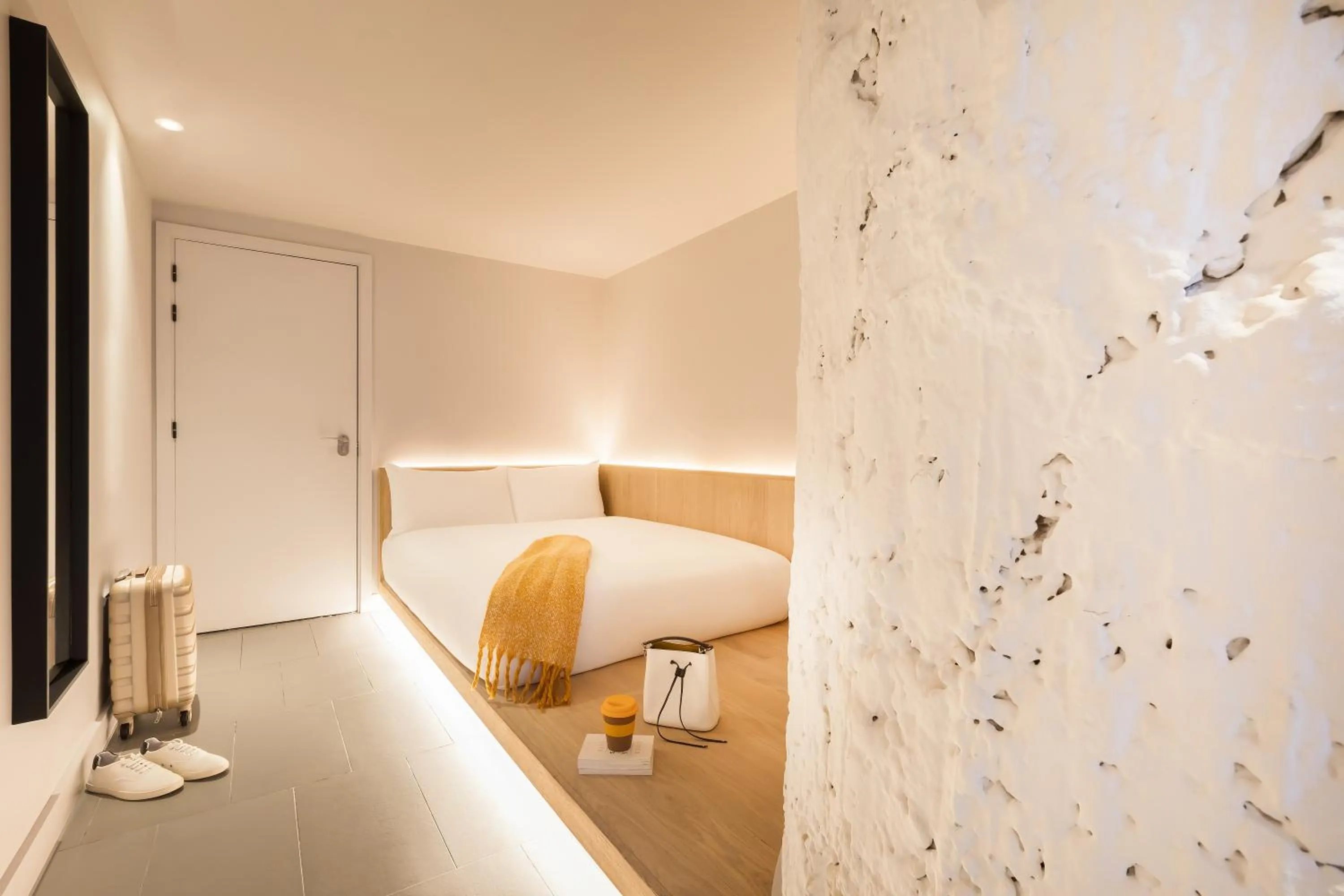 Bed in Zedwell Underground Hotel Tottenham Court Rd