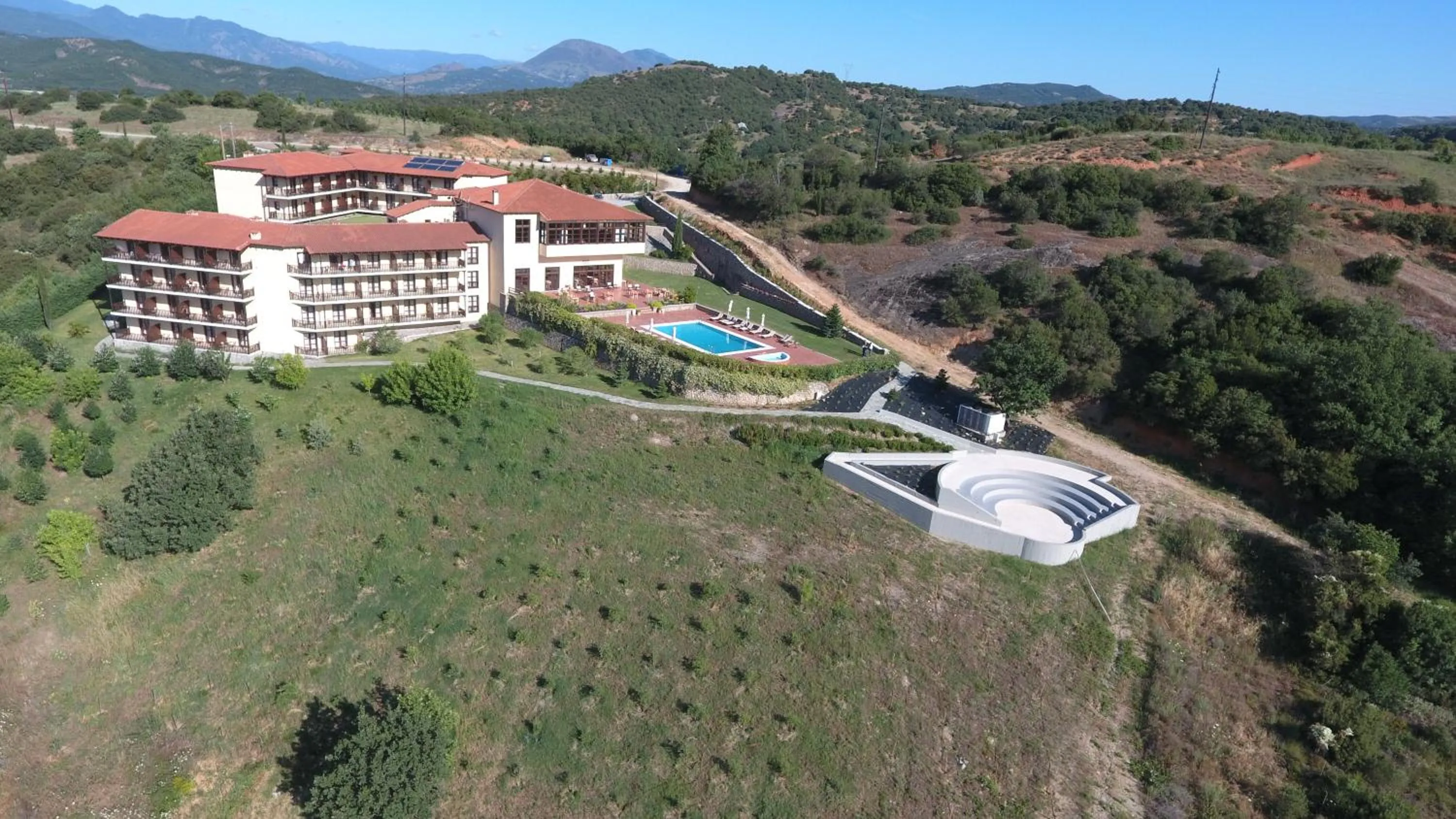 Bird's eye view in Meteora Hotel at Kastraki