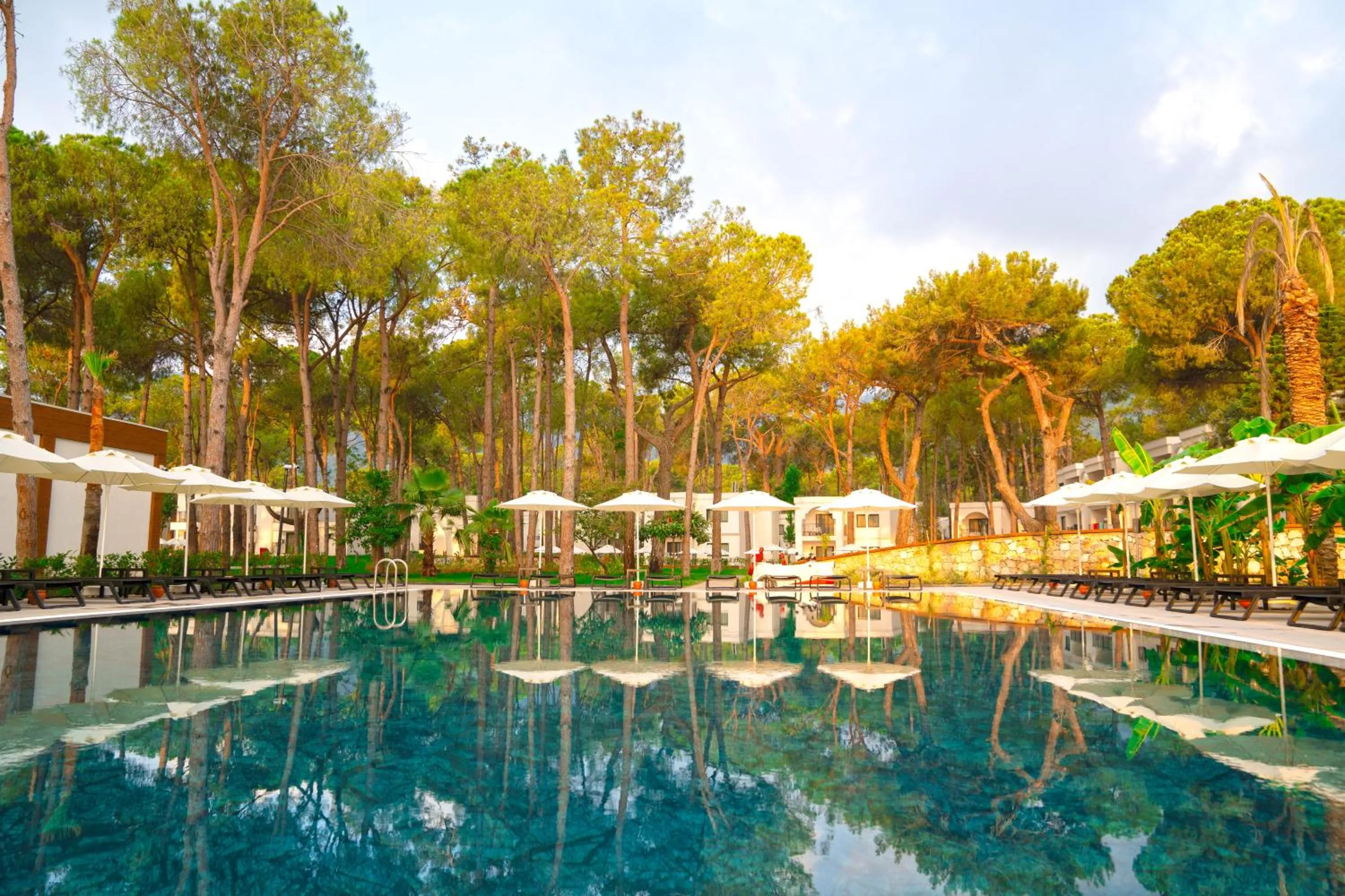 Spring in Siu Collection - Ultra All Inclusive