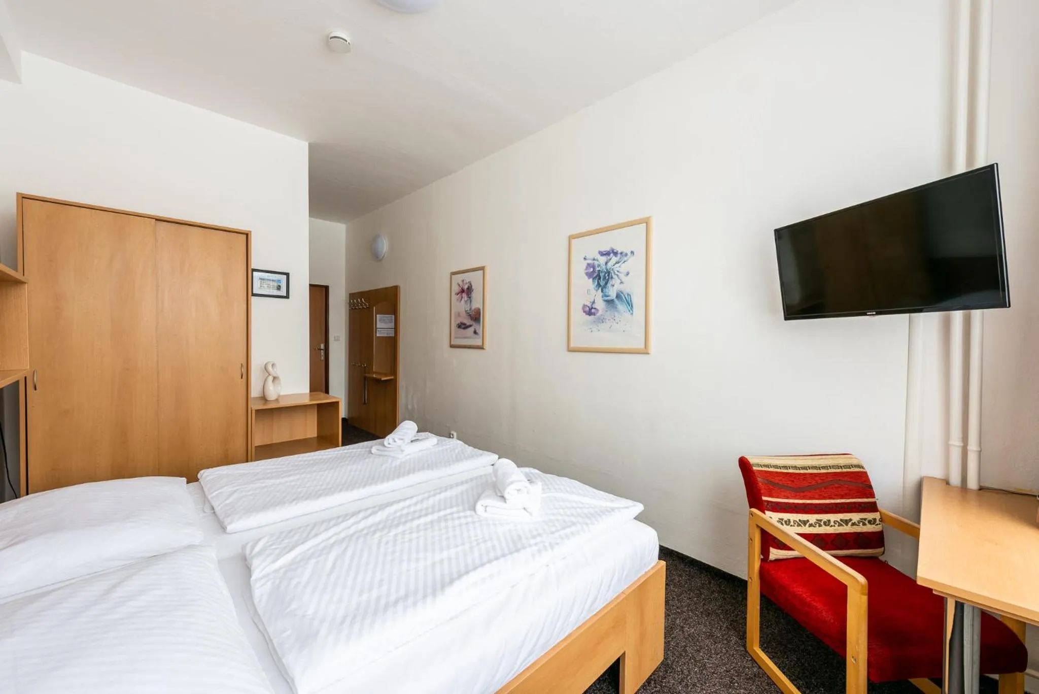 Bedroom, Bed in HOTEL AGRI